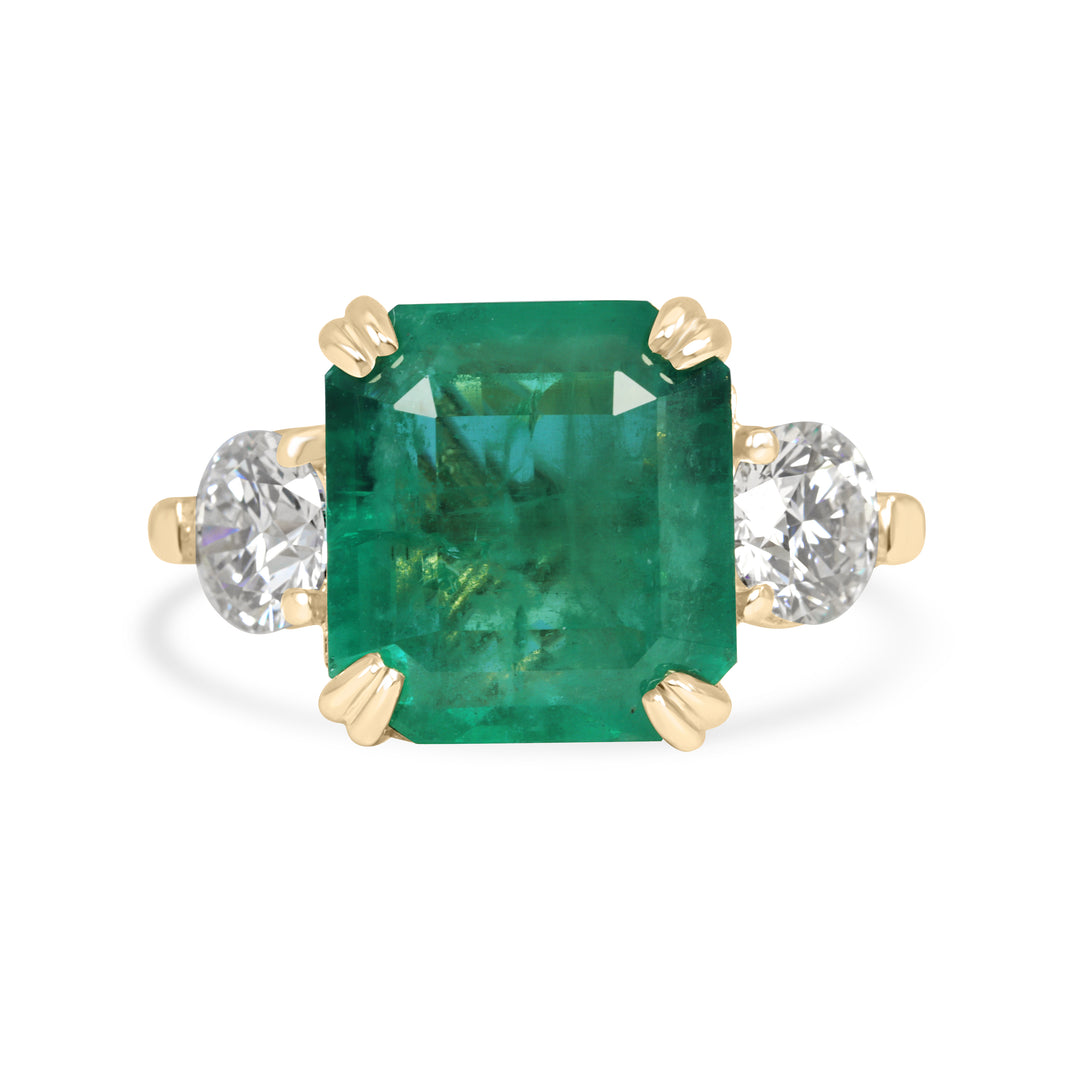 Choosing the Perfect Emerald Ring for Engagement