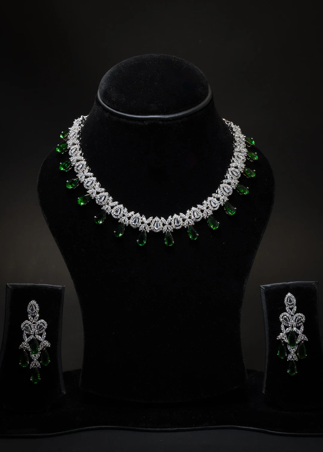 Elegant Ways to Style Fine Emerald Jewelry for Every Occasion