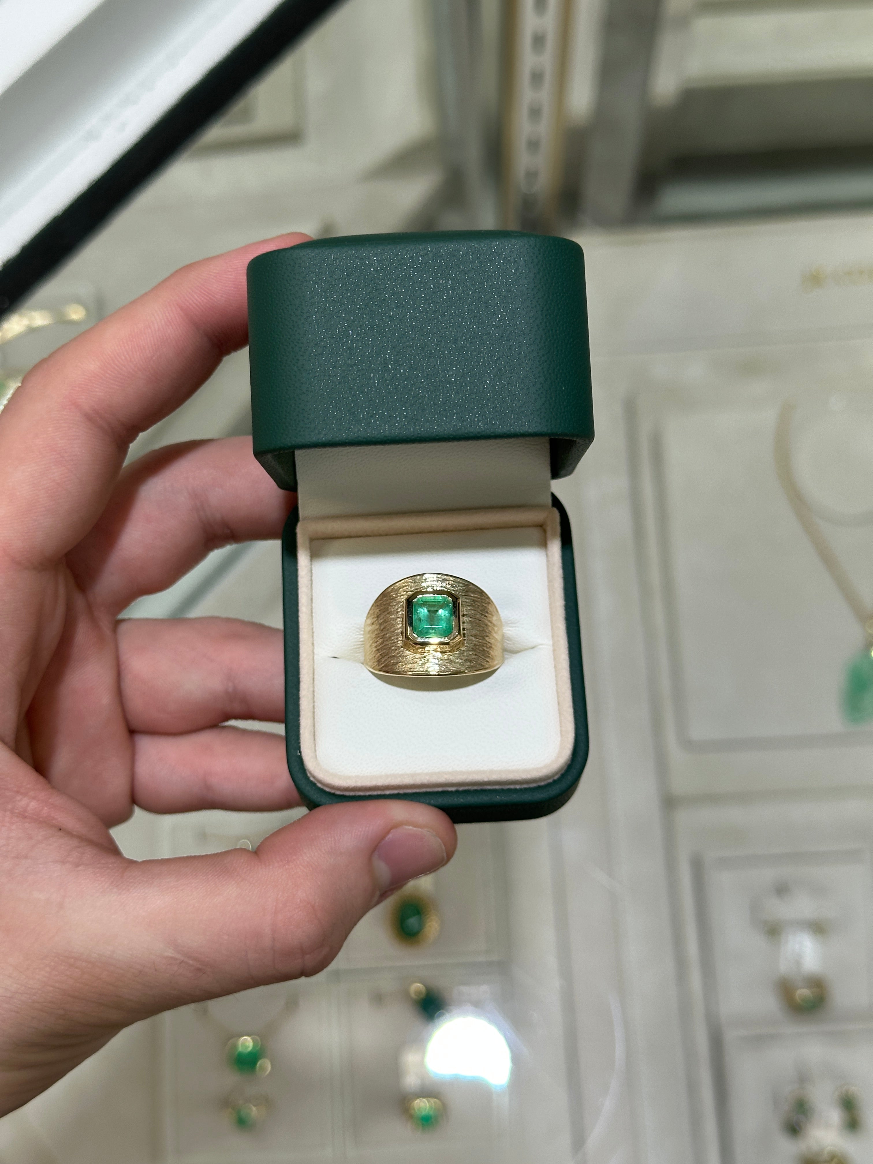 1.30cts 14K Colombian Emerald & Diamond Natural Transparent Mens Ring - JR Colombian Emeralds
