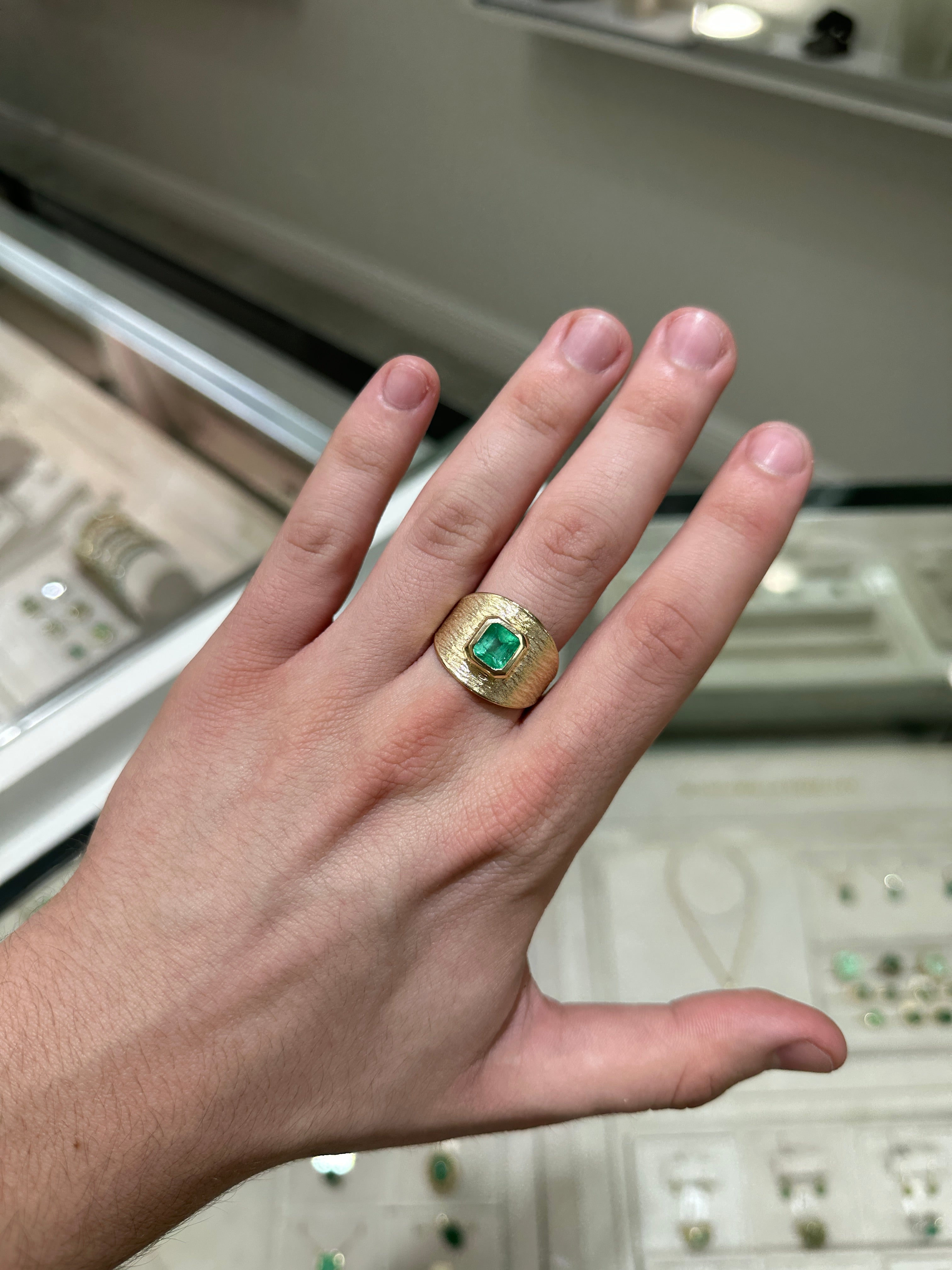 1.30cts 14K Colombian Emerald & Diamond Natural Transparent Mens Ring - JR Colombian Emeralds