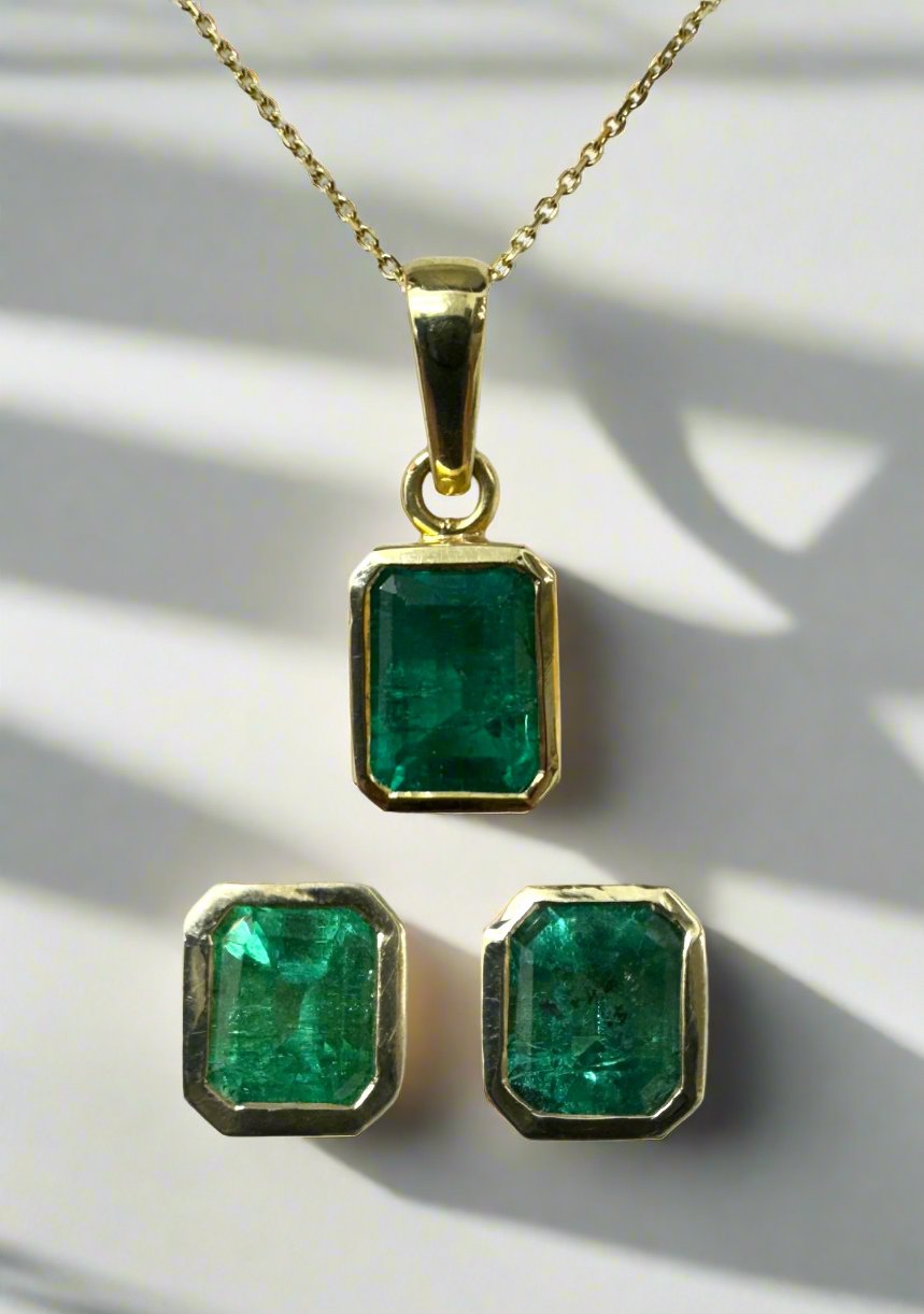 Colombian Emerald Bezel Studs Necklace Jewelry Set 18K