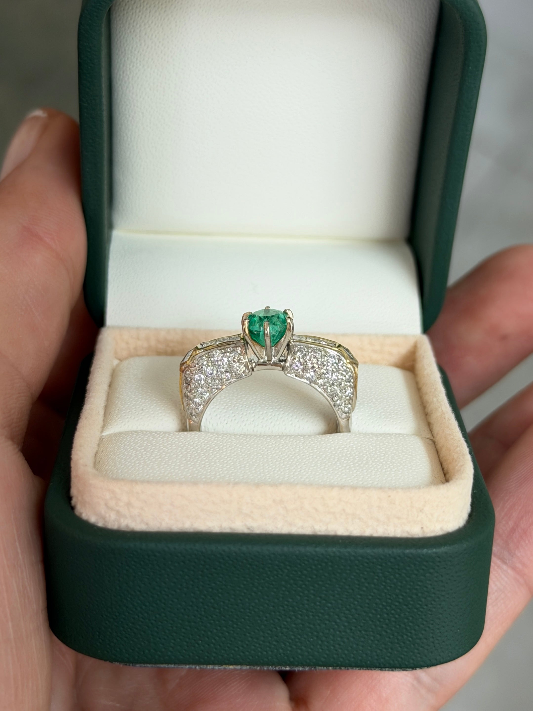 1.85tcw 18K Round Cut Colombian Emerald & Diamond Accent Ring