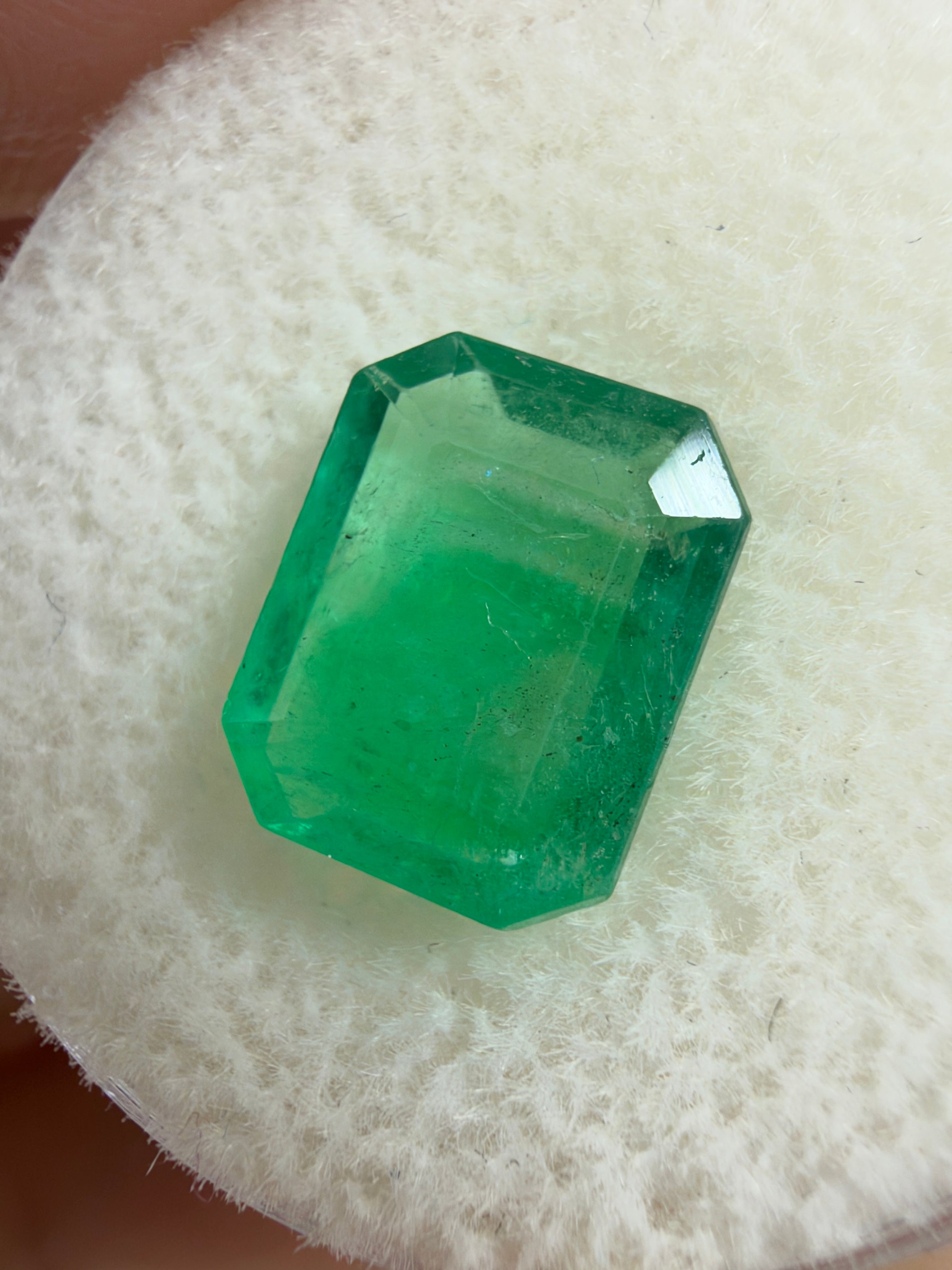 2.52 Carat 10x8 Rare Emerald With Concentric Hexagonal Growth Zoning