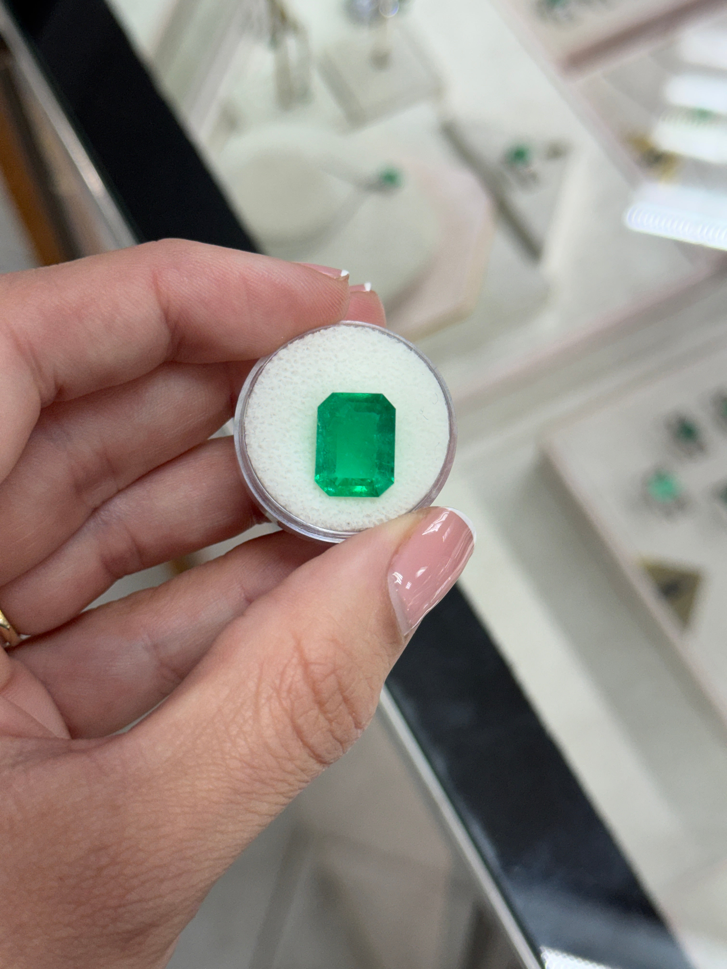 5.48 Carat 13.5x10.5 Colombian Emerald- Emerald Cut Gemstone
