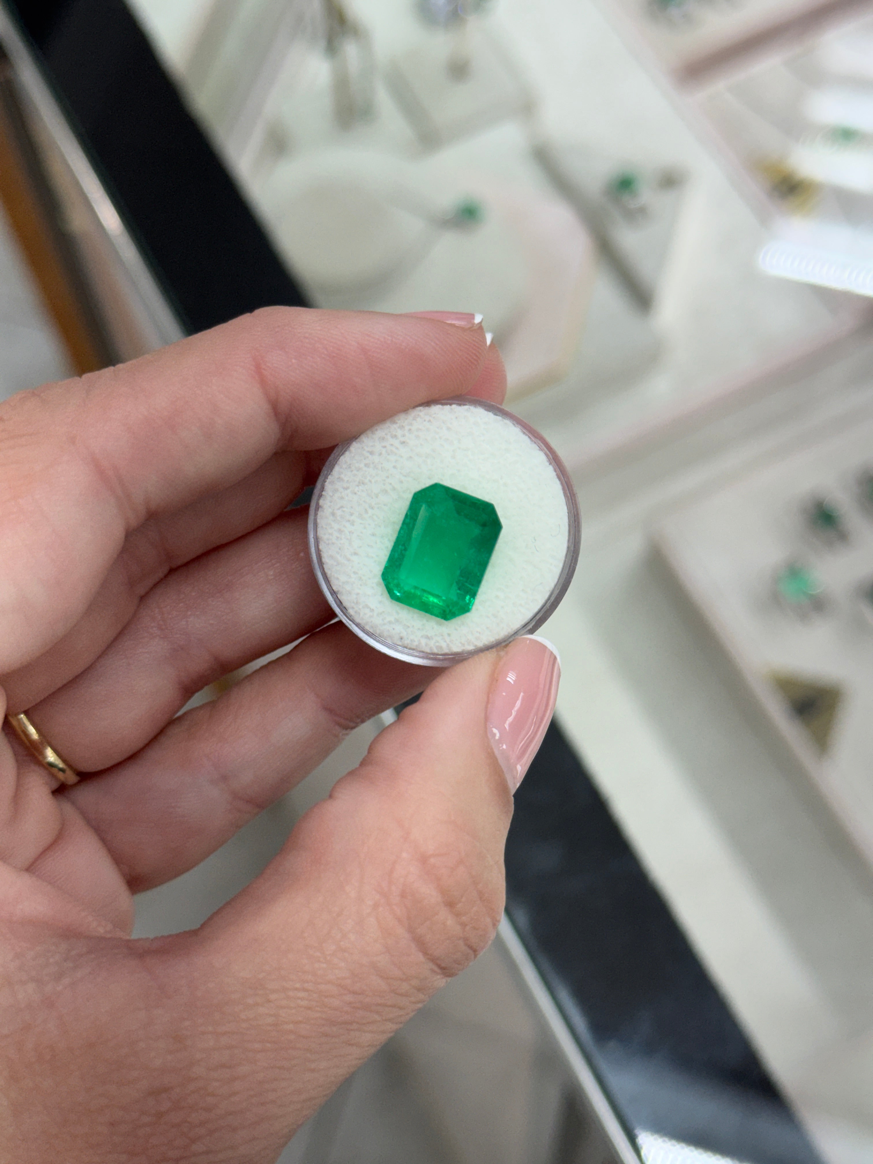 5.48 Carat 13.5x10.5 Colombian Emerald- Emerald Cut Gemstone