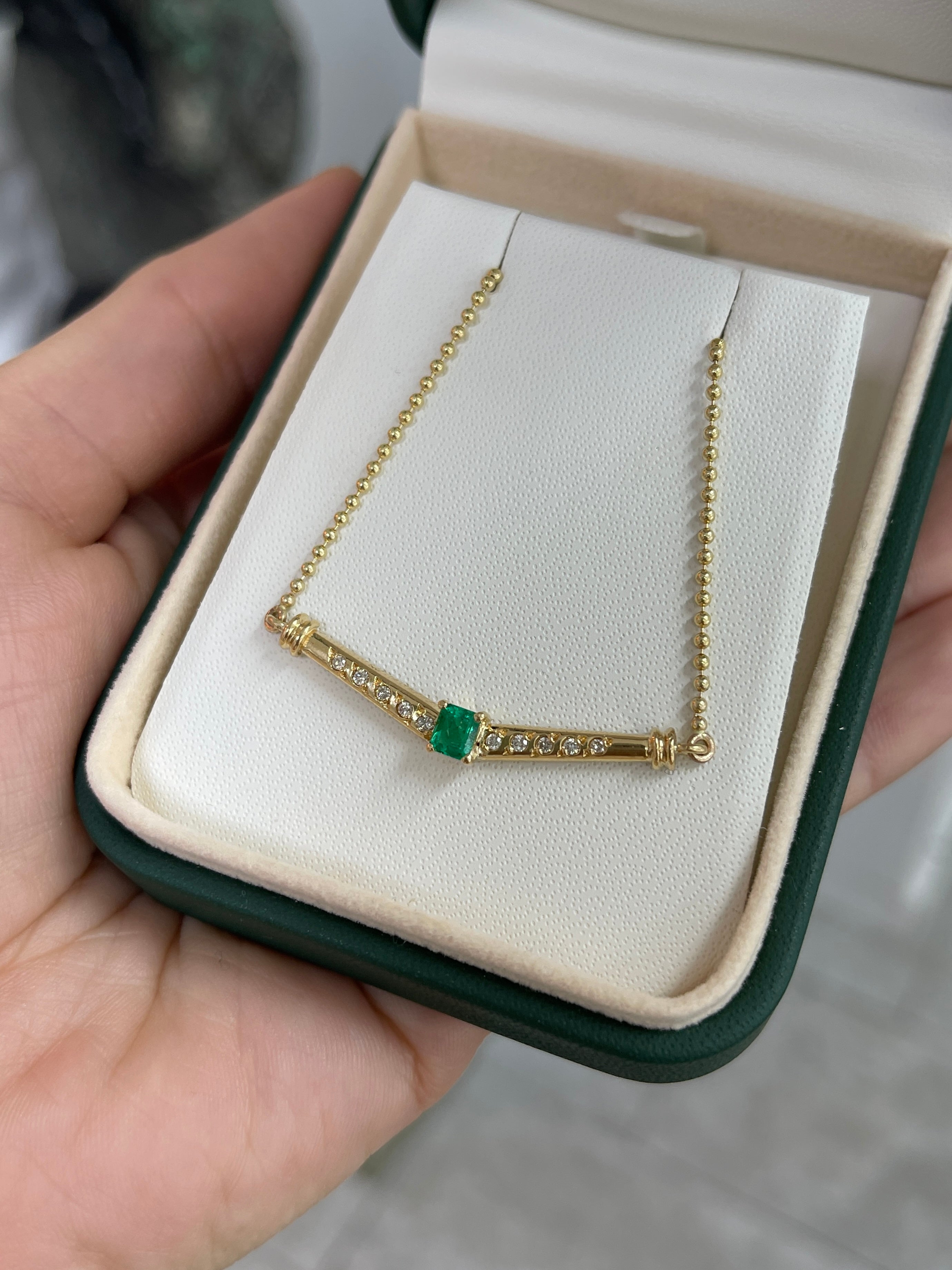 0.90tcw AAA+ Colombian Emerald & Diamond Bib Beaded Necklace 14K-18k - JR Colombian Emeralds