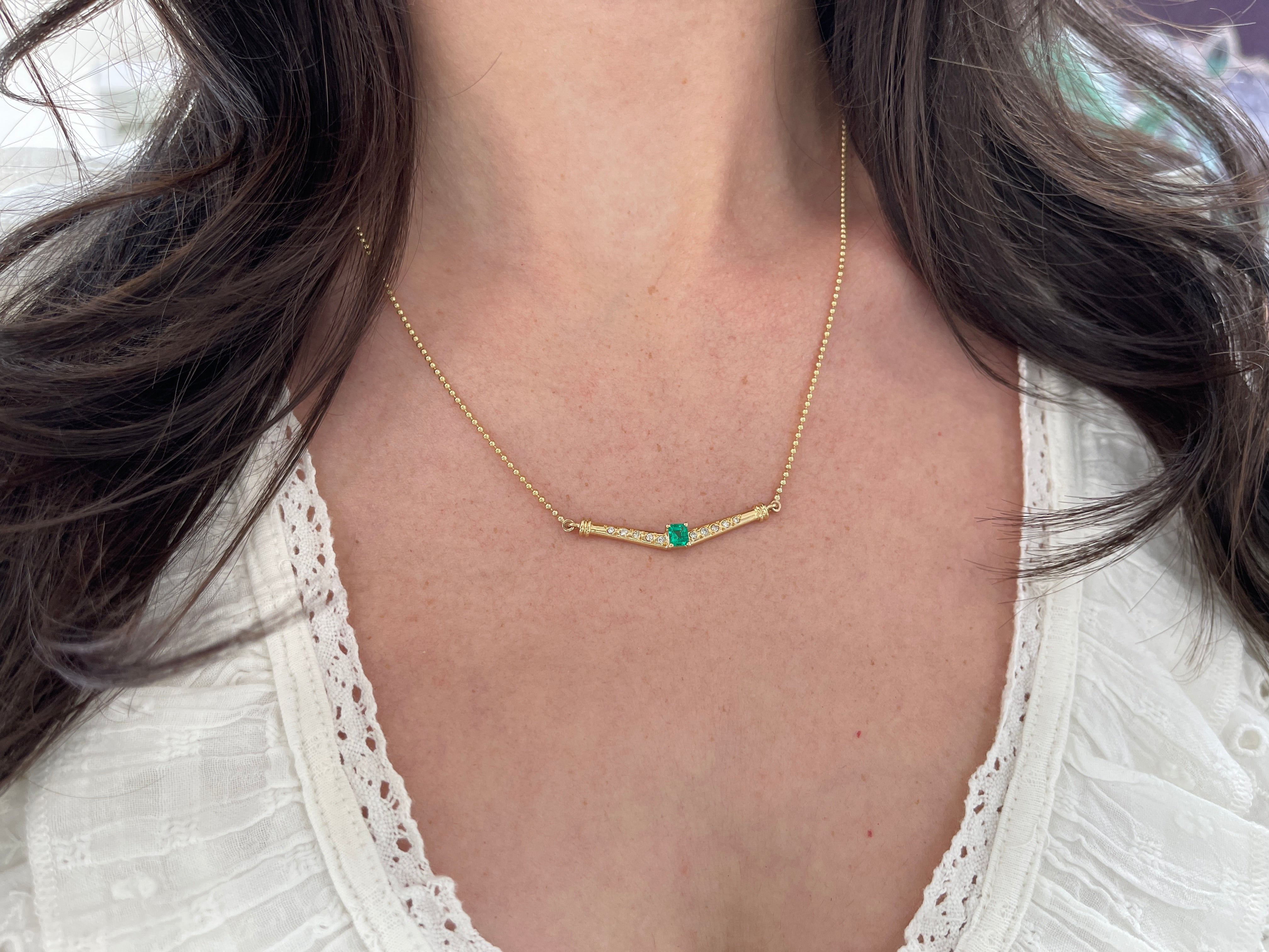 0.90tcw AAA+ Colombian Emerald & Diamond Bib Beaded Necklace 14K-18k - JR Colombian Emeralds