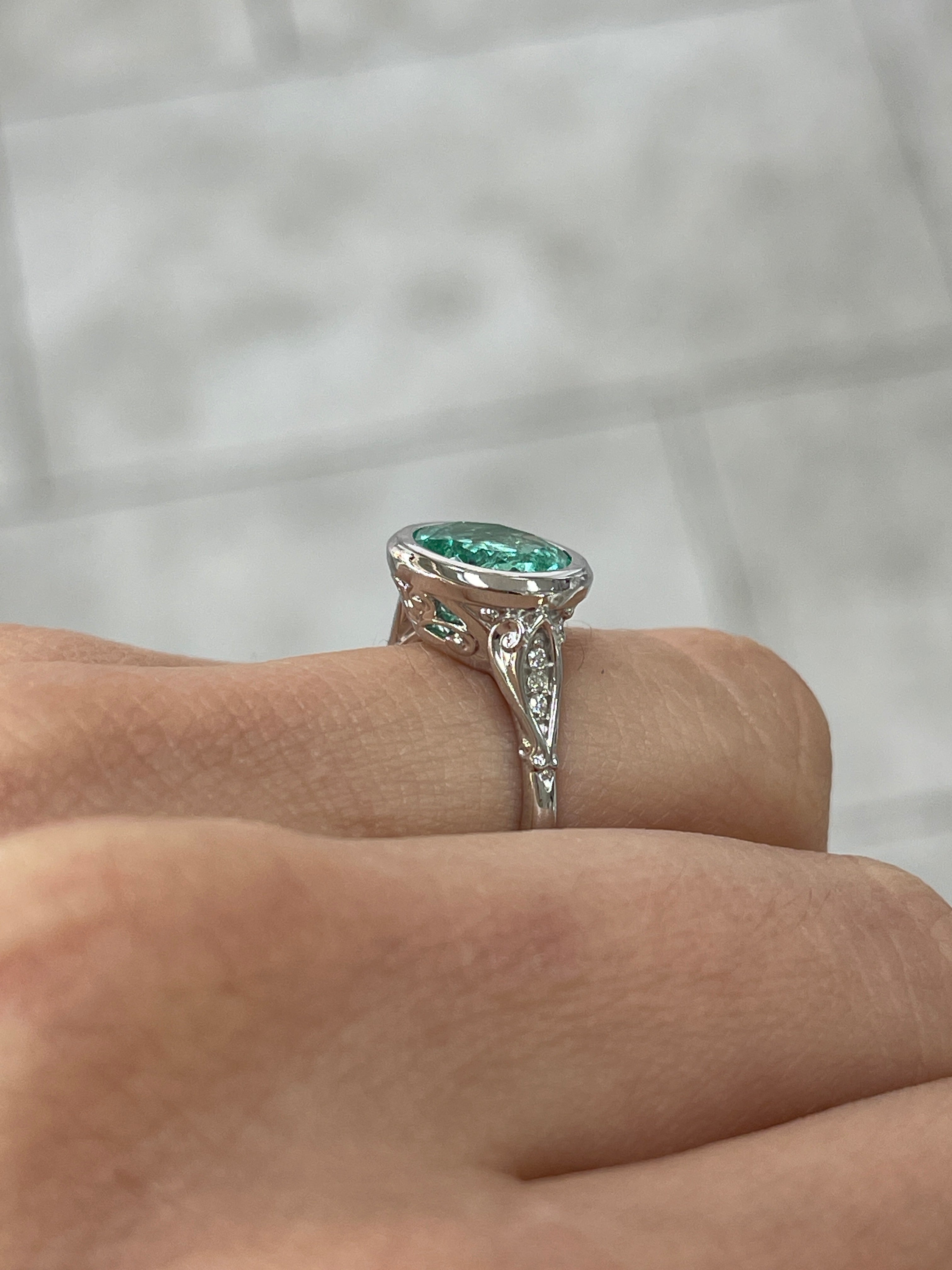 IG Exclusive 2.53 Carat Round Colombian Emerald Vintage Bezel Set Solitaire with Diamond Ring 14K White - JR Colombian Emeralds