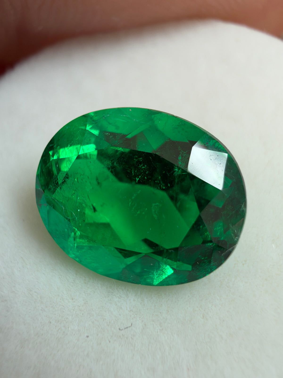 2.50 Carat 10x8 Investment Grade Natural Loose Colombian Emerald-Oval Cut
