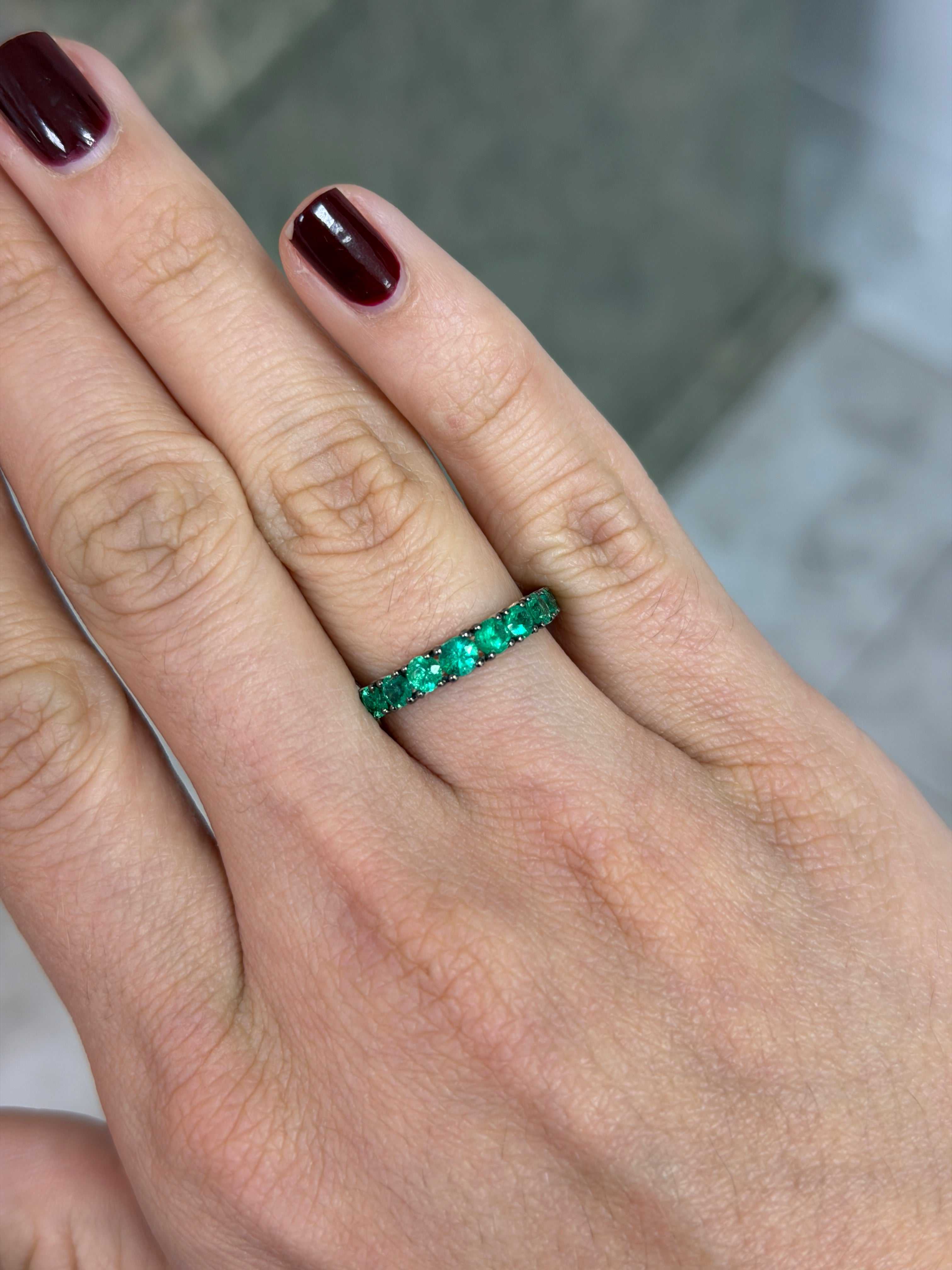 1.68tcw Graduated Natural Emerald 3/4 Band 18K White Gold- Size 7 - JR Colombian Emeralds