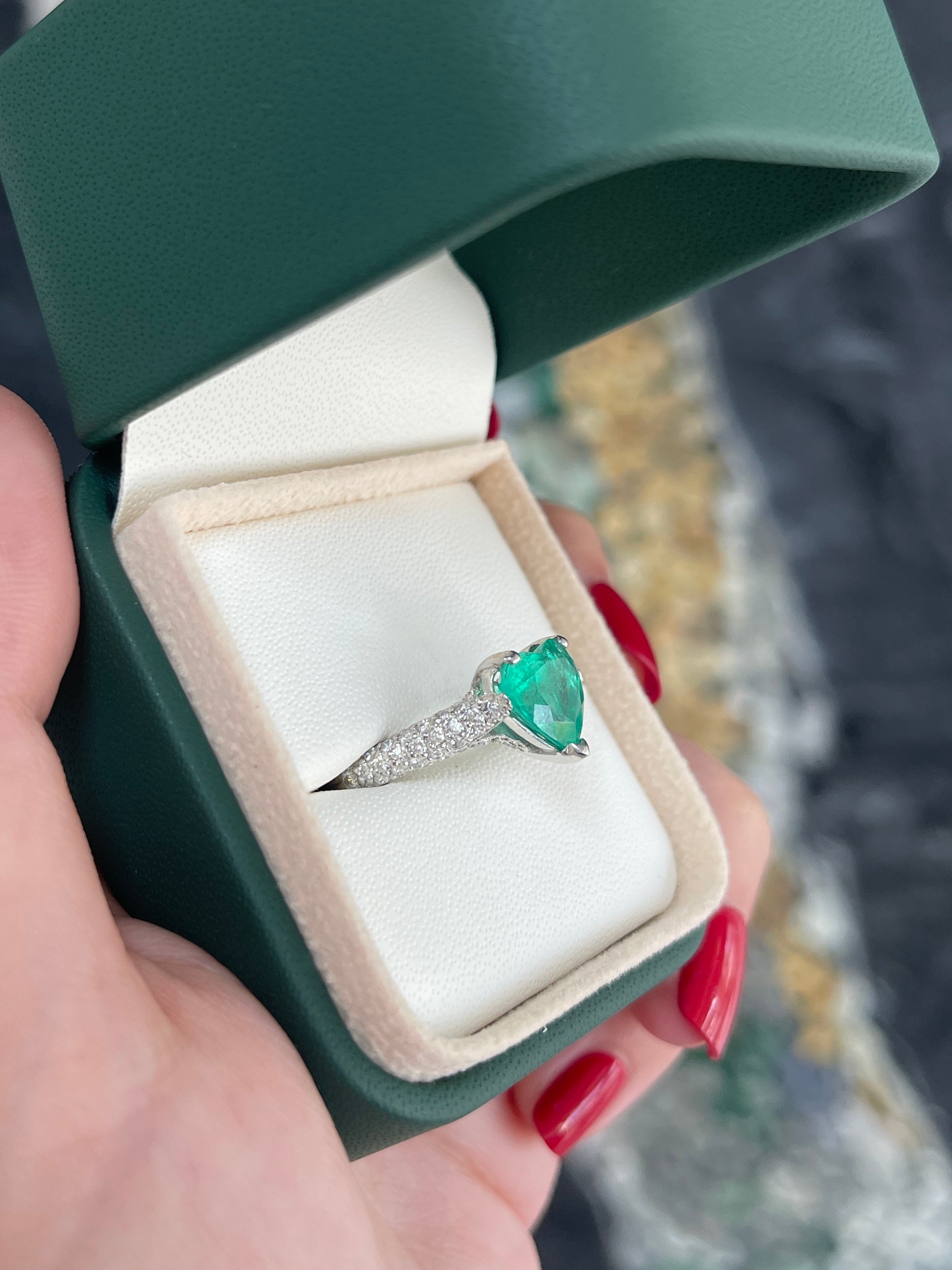 3.04tcw Colombian Emerald Diamond Platinum Heart Ring - JR Colombian Emeralds