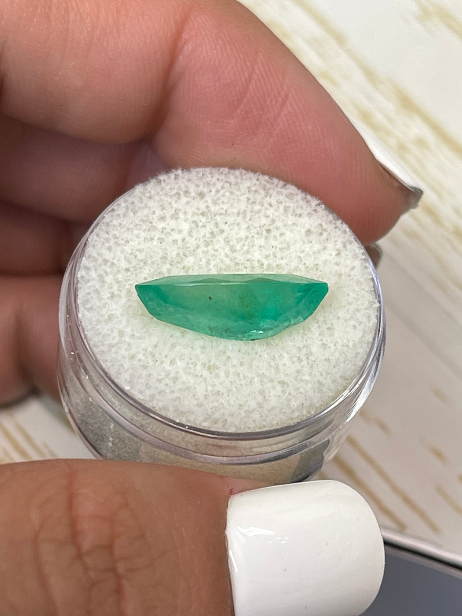 Colombian Green Emerald Marquise Gemstone: 4.86 Carats, 17x9mm