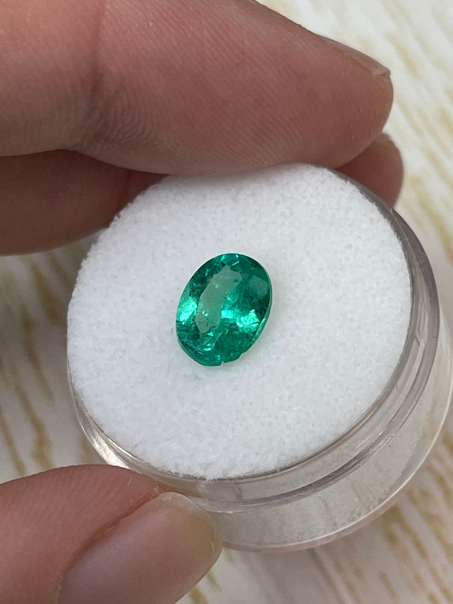 Natural Colombian Emerald - 1.64 Carat Oval Cut, Vibrant Green