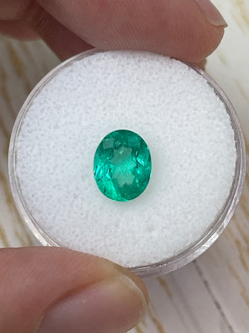 Oval Cut Colombian Emerald - Vibrant Green - 1.98 Carats