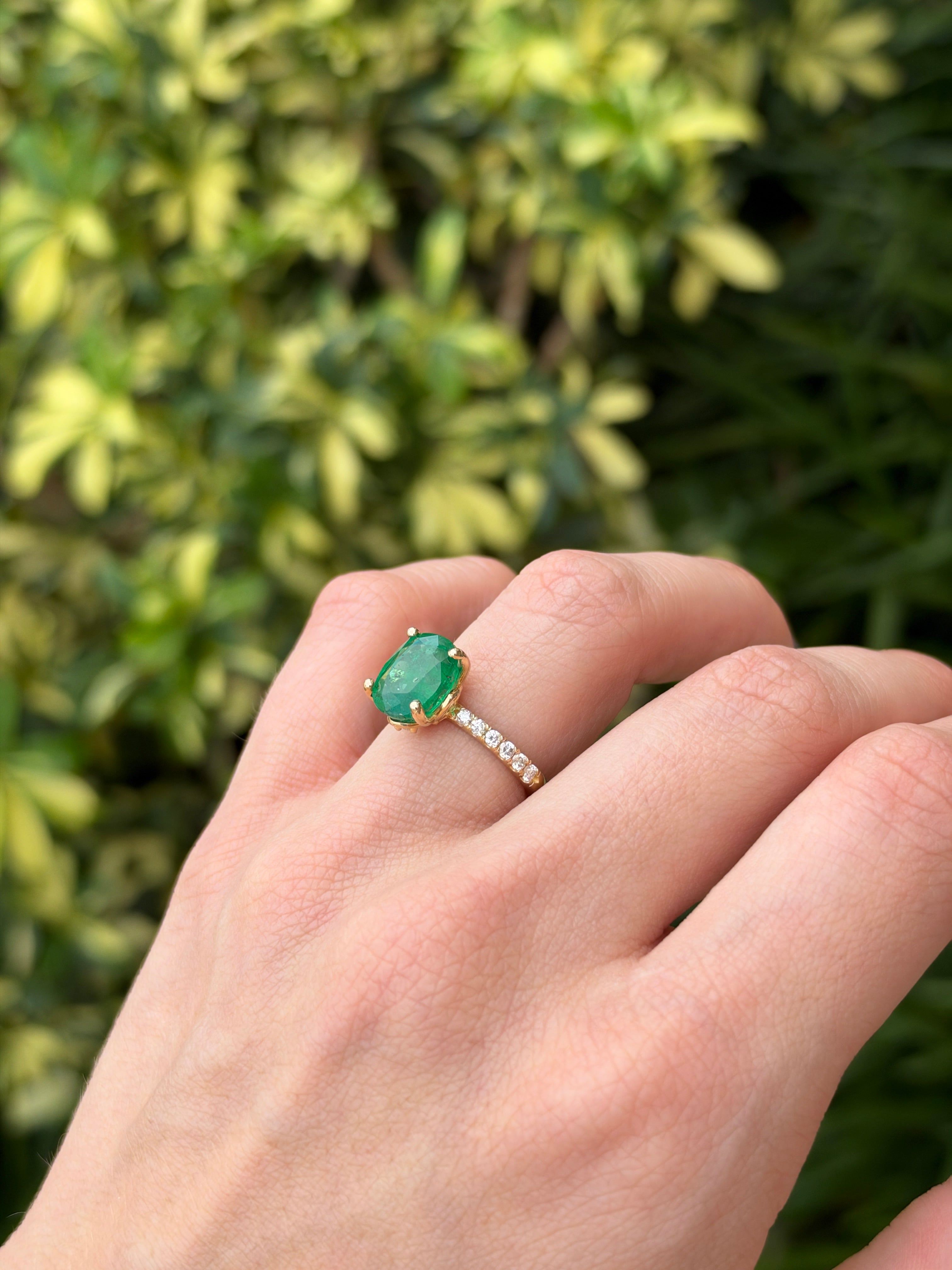 3.34tcw 14K Rich Green Oval Emerald & Hidden Lab Diamond Halo With Diamond Shank Ring
