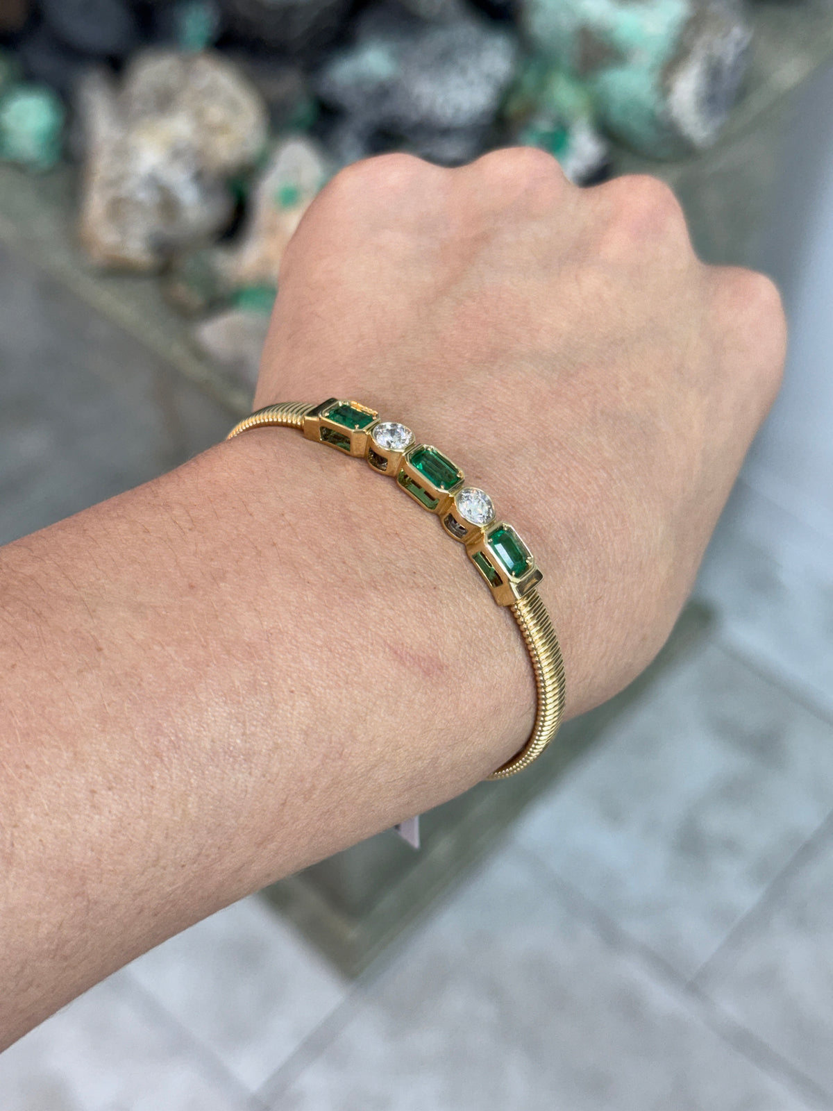 JR Colombian Emeralds 14K bangle bracelet with alternating emerald-cut emeralds and round diamonds, 2.30 tcw
