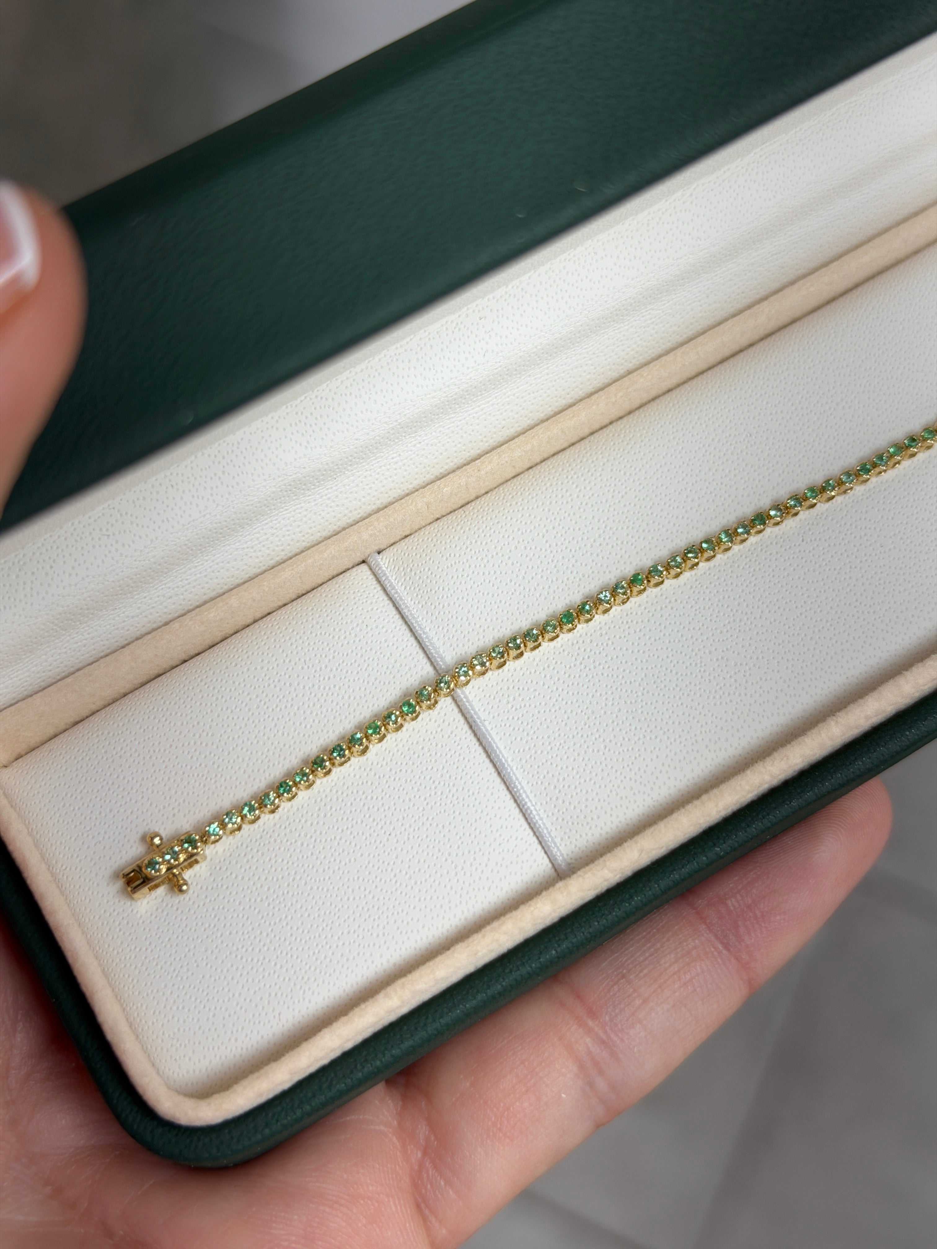 1.13tcw Petite Emerald Tennis Bracelet 14K Gold- 7 Inches - JR Colombian Emeralds