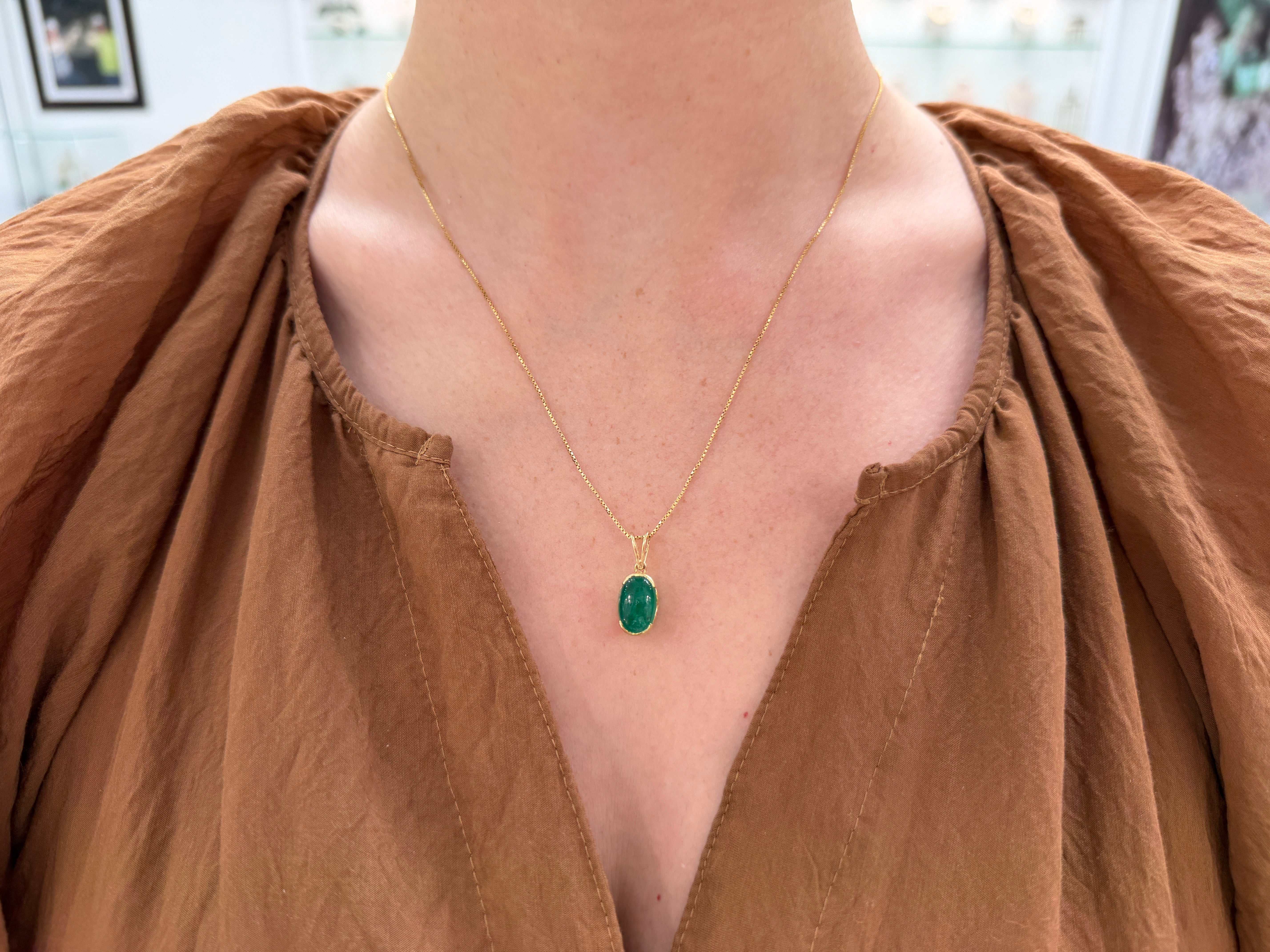 3.67 Carat Oval Colombian Emerald Cabochon Cut 14K Necklace - JR Colombian Emeralds