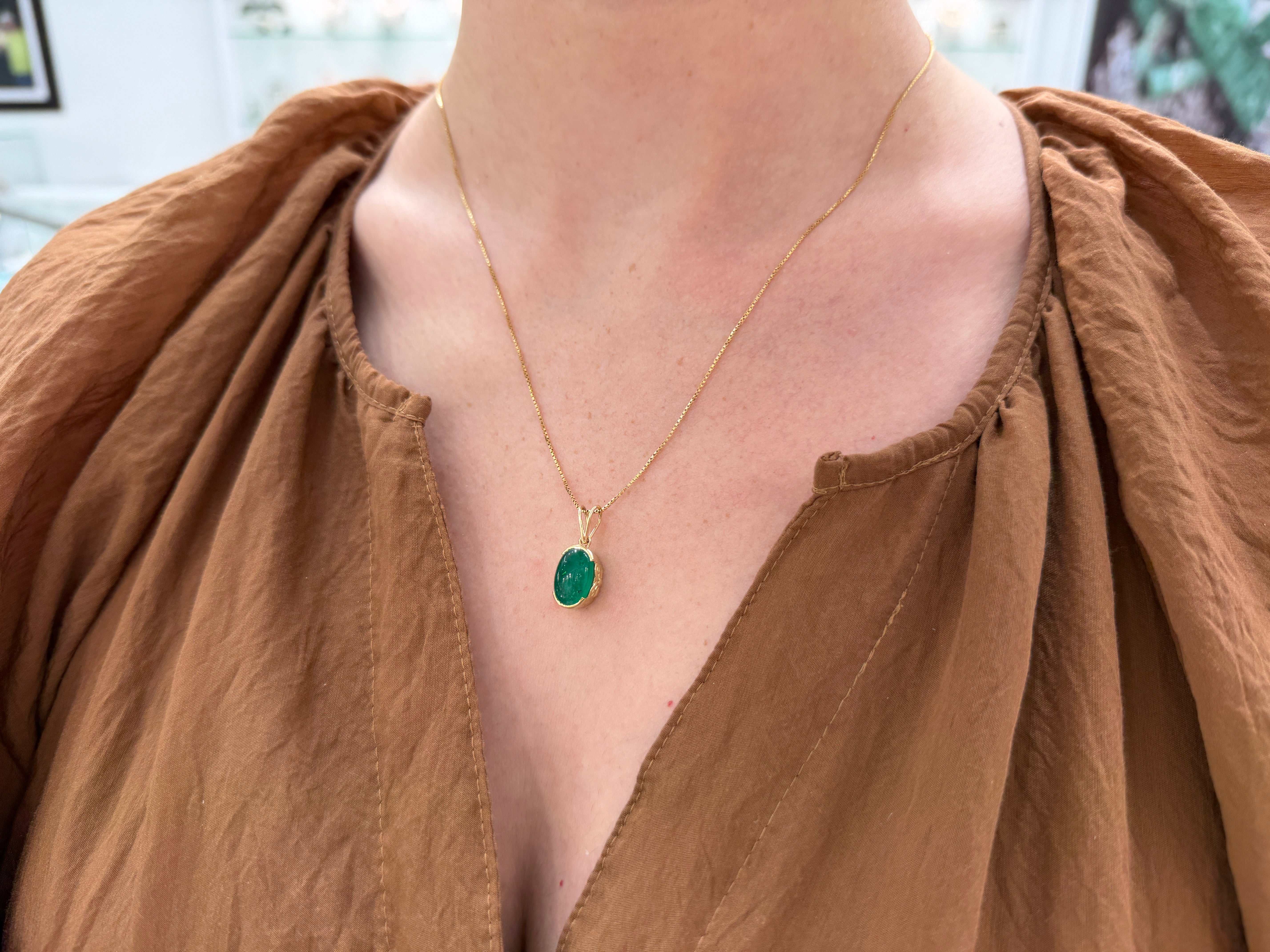 3.67 Carat Oval Colombian Emerald Cabochon Cut 14K Necklace - JR Colombian Emeralds