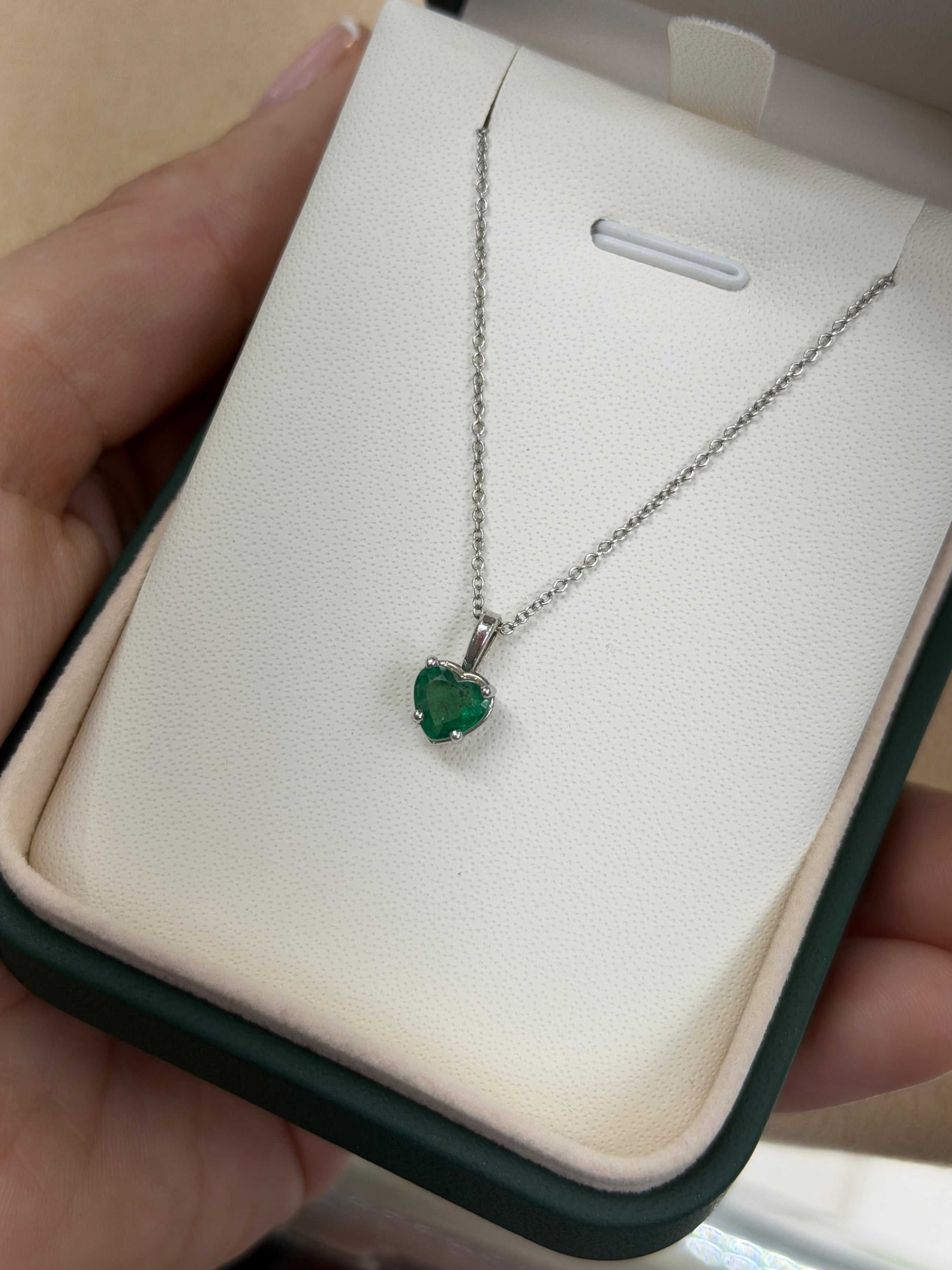 0.90 Carat Heart Cut Dark Green Colombian Emerald Pendant 14K - JR Colombian Emeralds