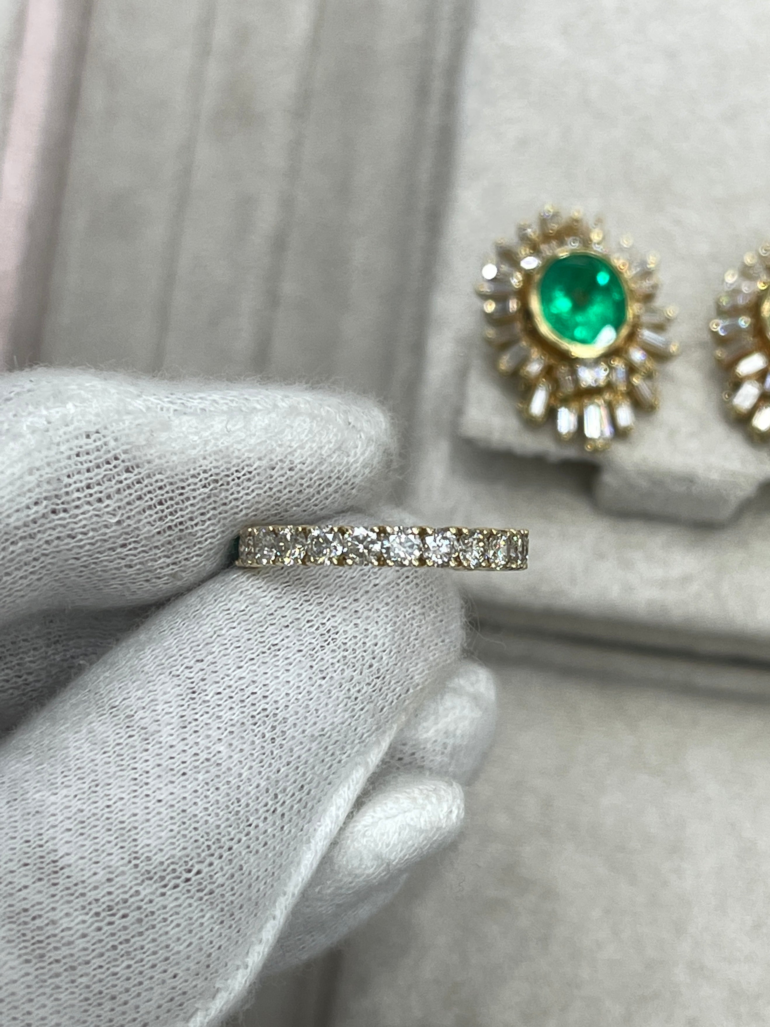Half Round Emerald & Half Round Diamond Eternity Band 14K Gold- Size 7 - JR Colombian Emeralds