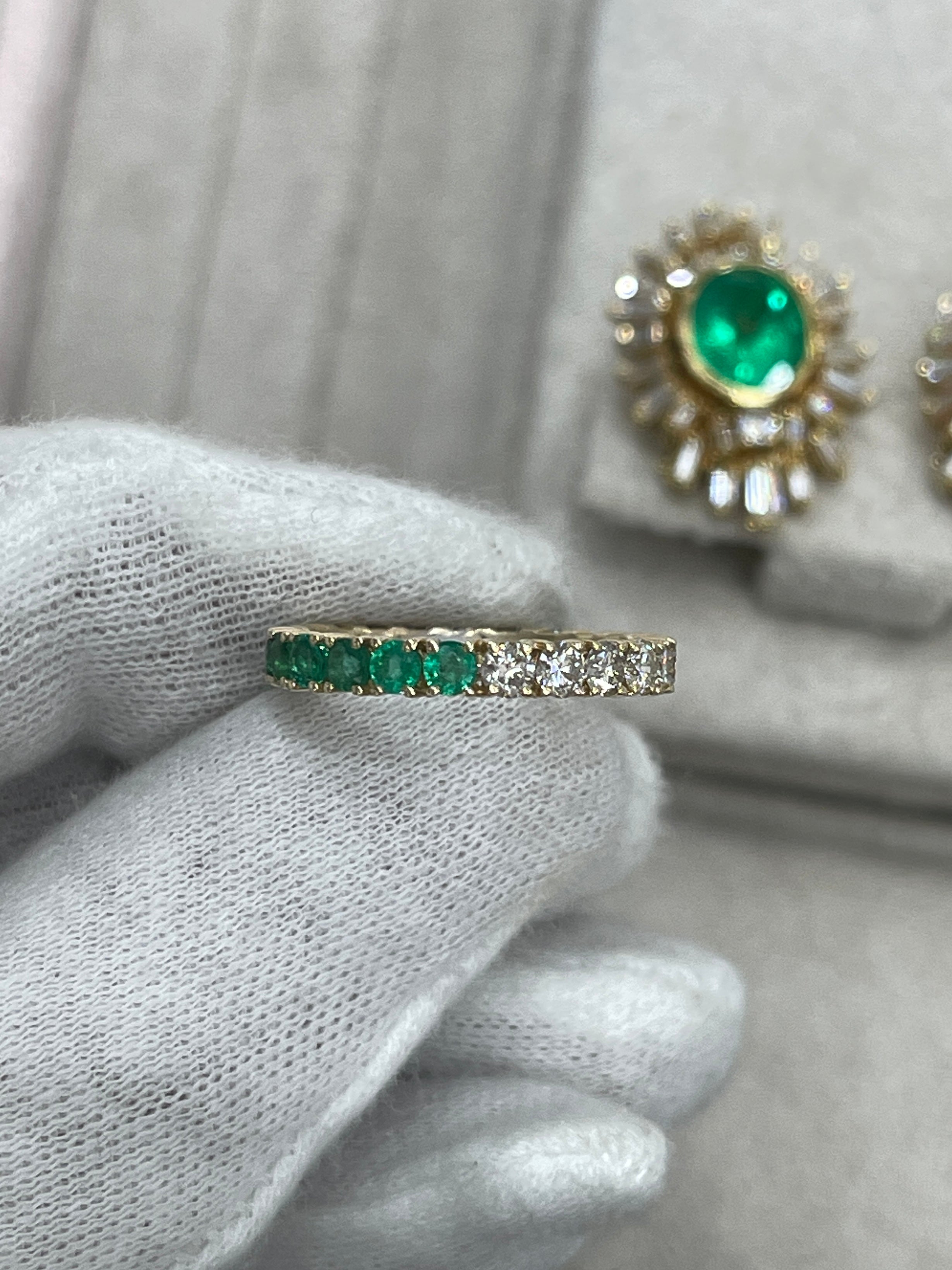 Half Round Emerald & Half Round Diamond Eternity Band 14K Gold- Size 7 - JR Colombian Emeralds