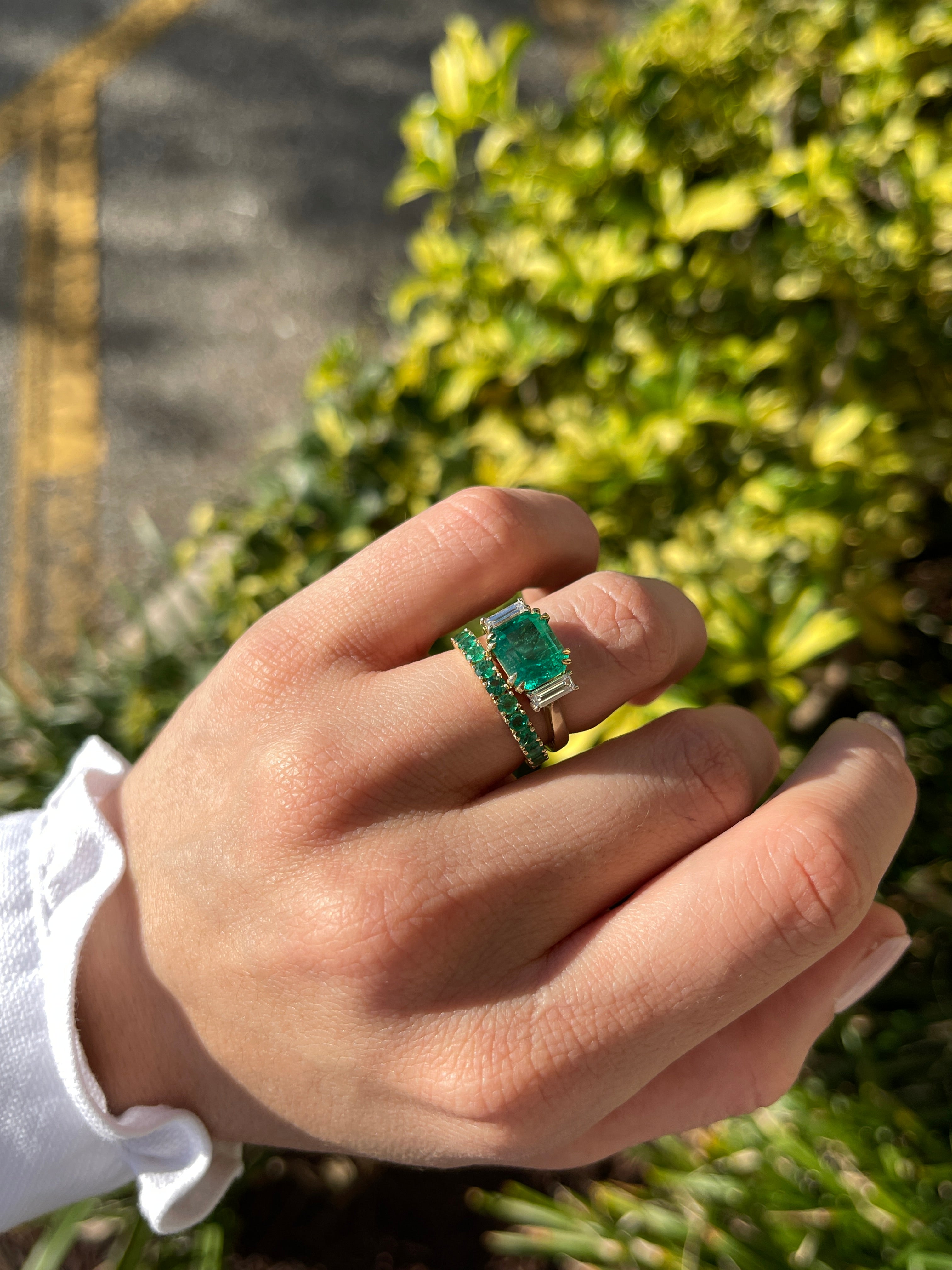 Half Round Emerald & Half Round Diamond Eternity Band 14K Gold- Size 7 - JR Colombian Emeralds