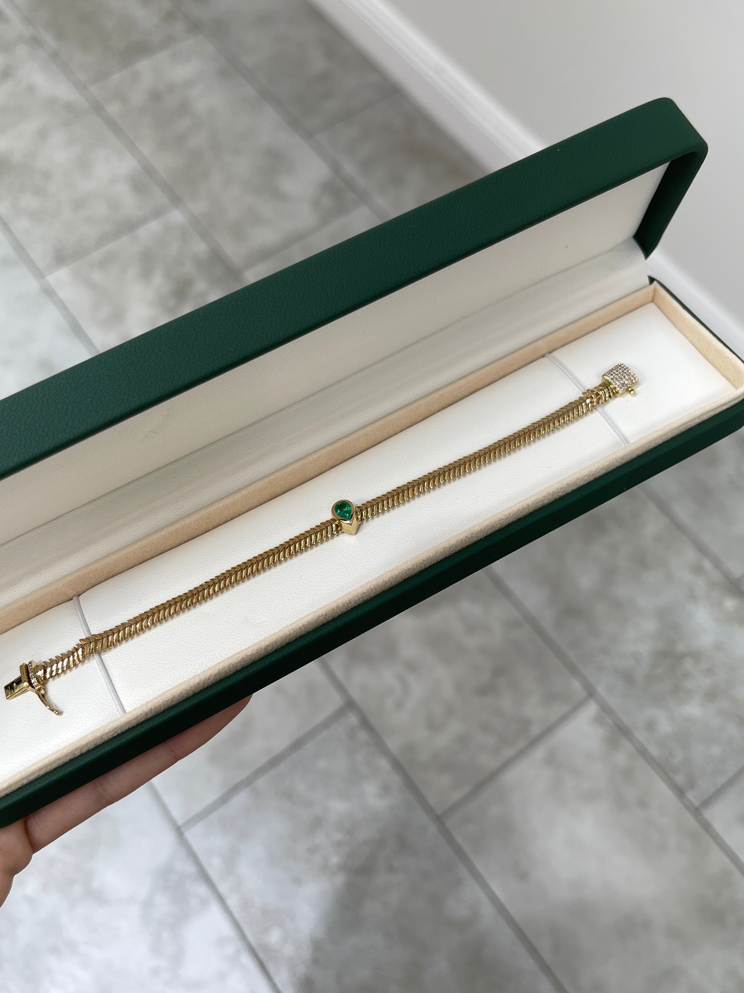 Teardrop Emerald and Diamond Snake Chain Bracelet in 14K Gold – Elegant Fine Jewelry, 6.5 Inches - JR Colombian Emeralds