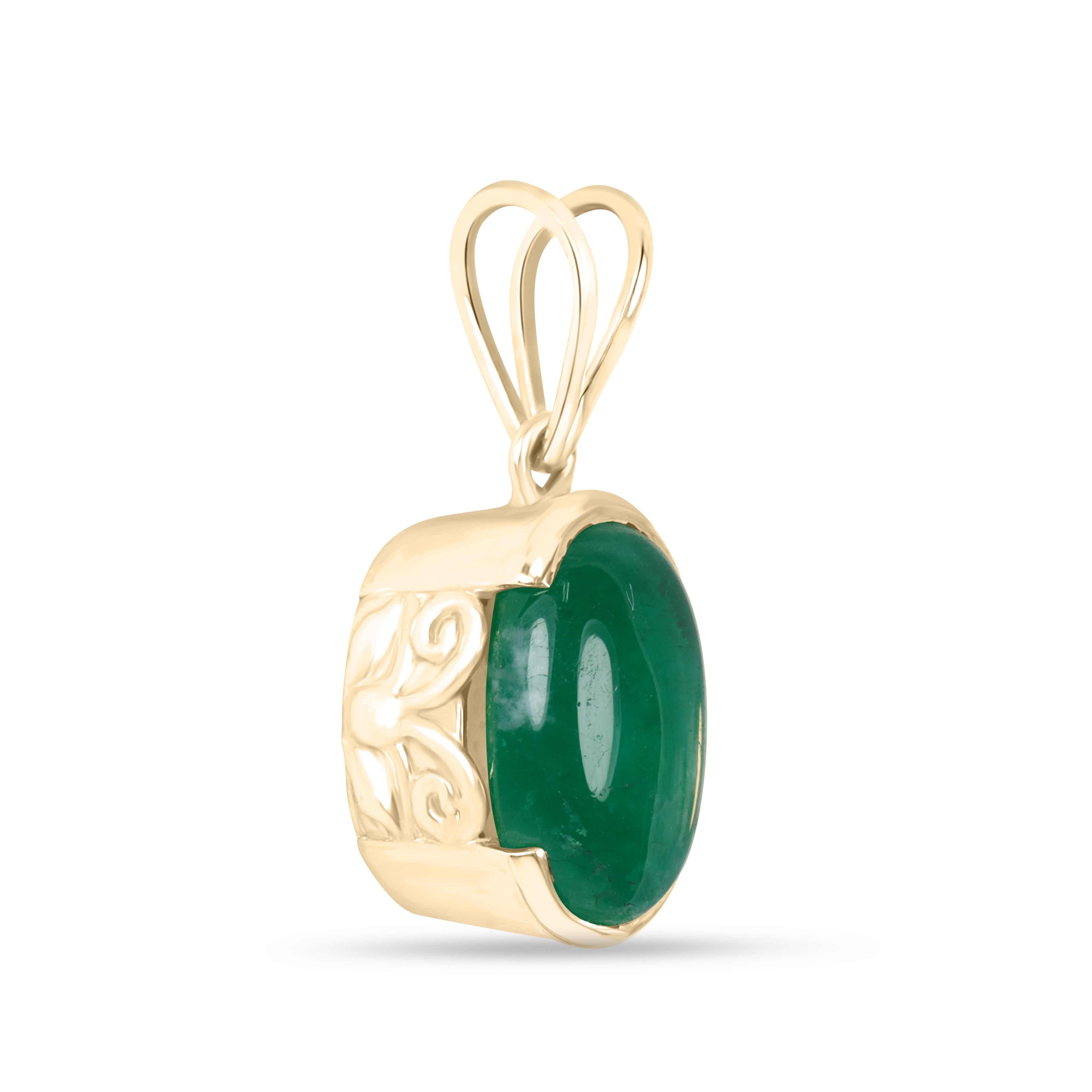 3.67 Carat Oval Colombian Emerald Cabochon Cut 14K Necklace
