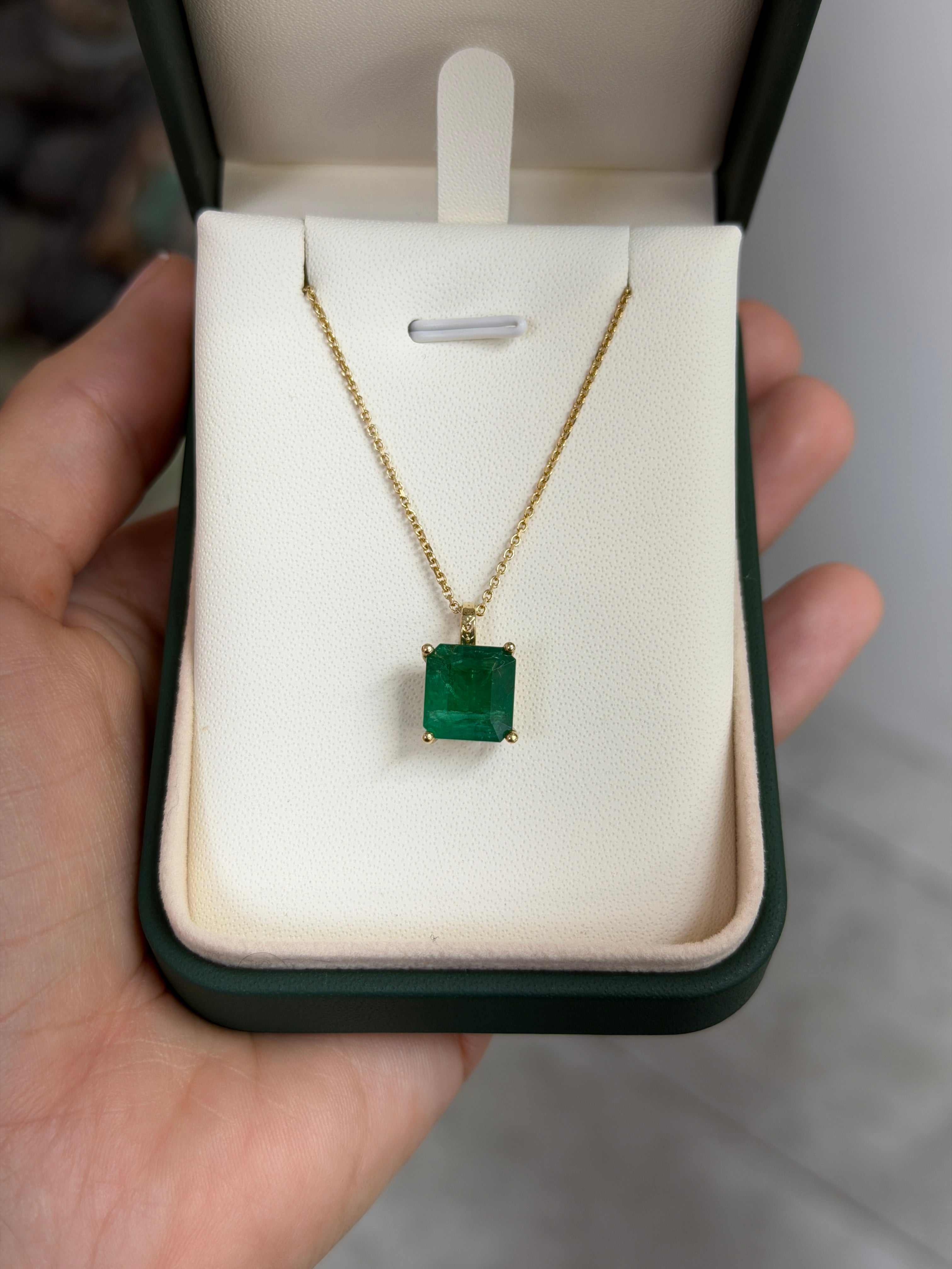 4.0ct 14K Natural Asscher Cut Emerald Solitaire Necklace 14K