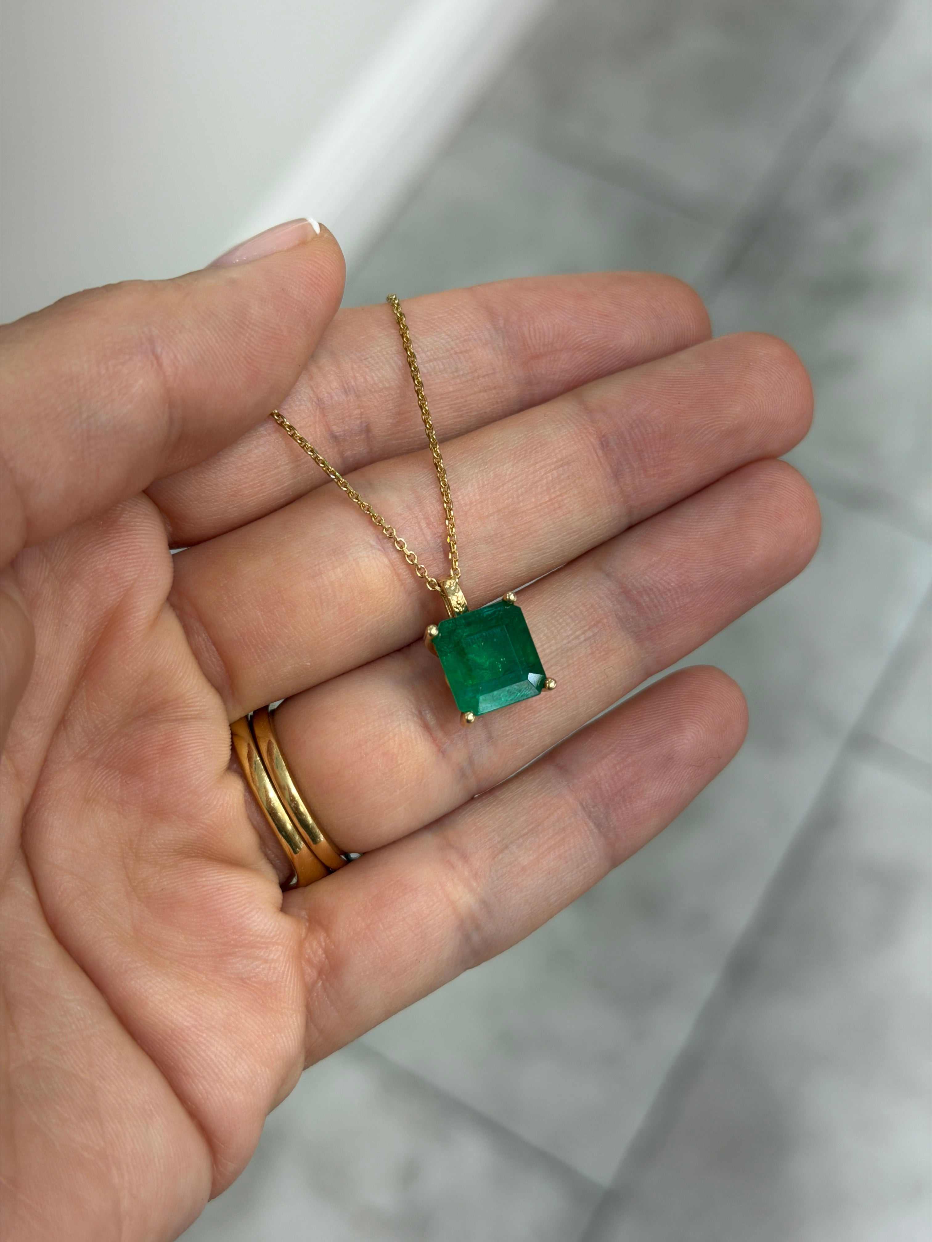 4.0ct 14K Natural Asscher Cut Emerald Solitaire Necklace 14K