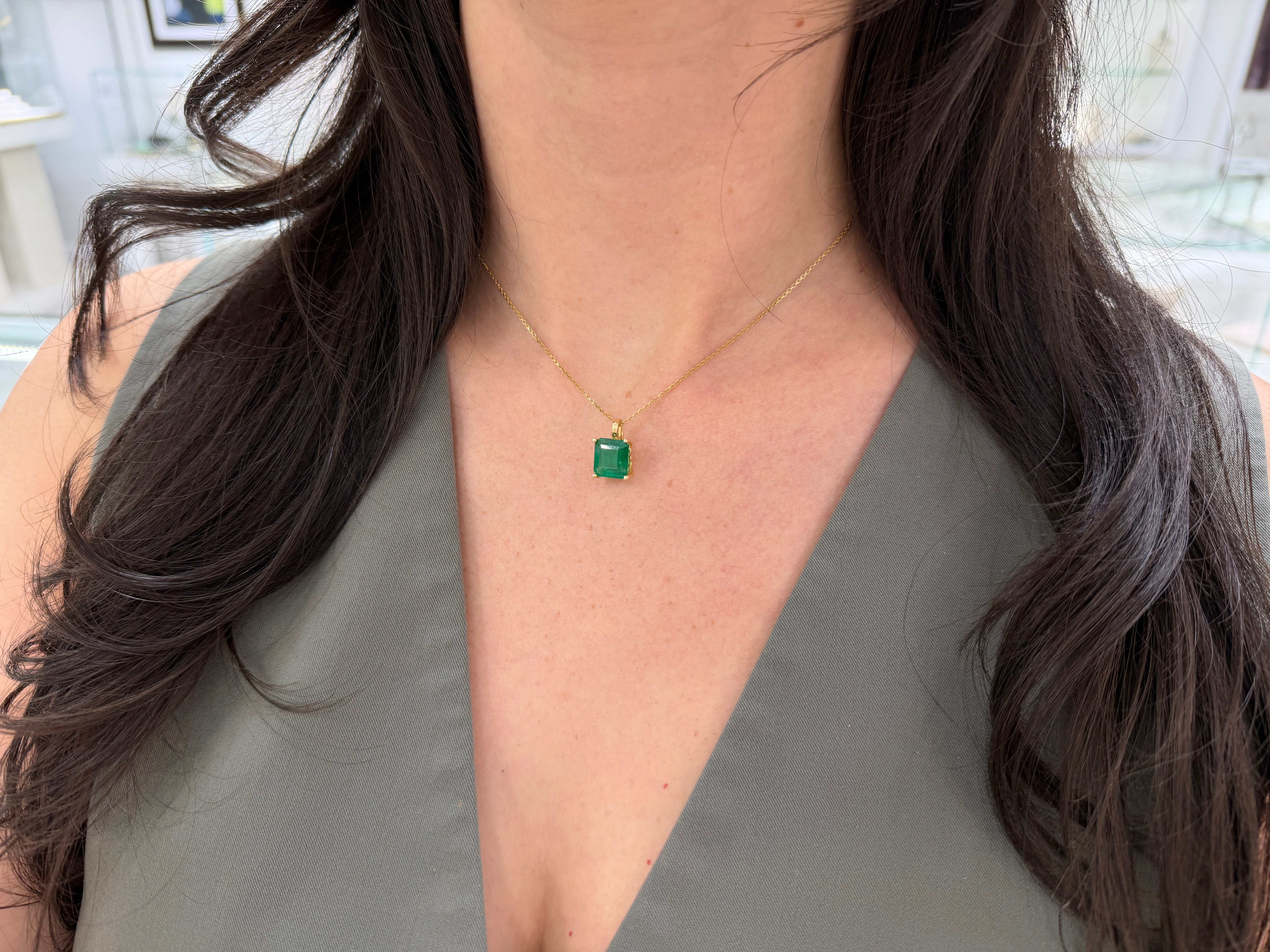 4.0ct 14K Natural Asscher Cut Emerald Solitaire Necklace 14K