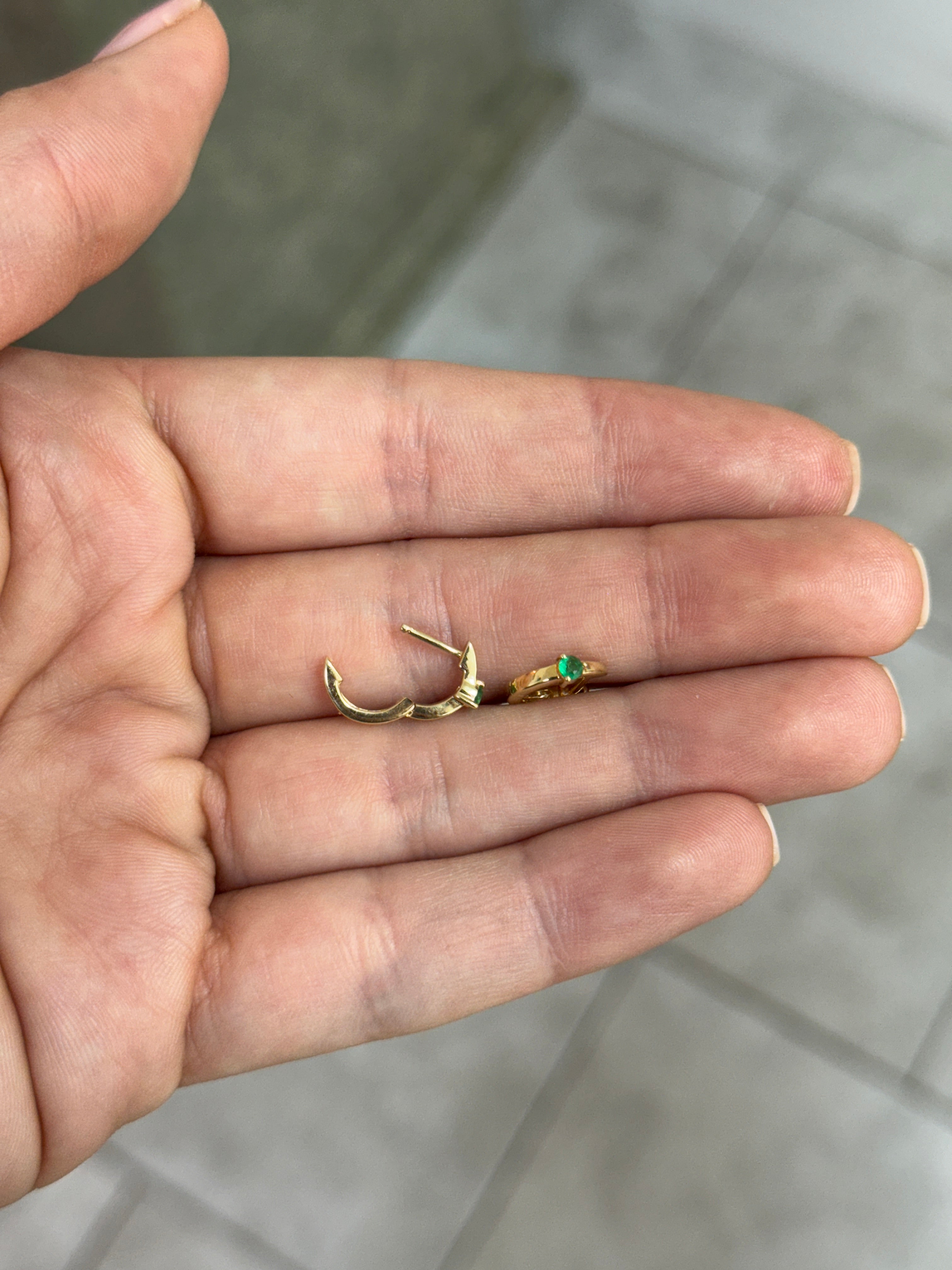 Emerald Huggie Earring- Three Prong 14K Gold