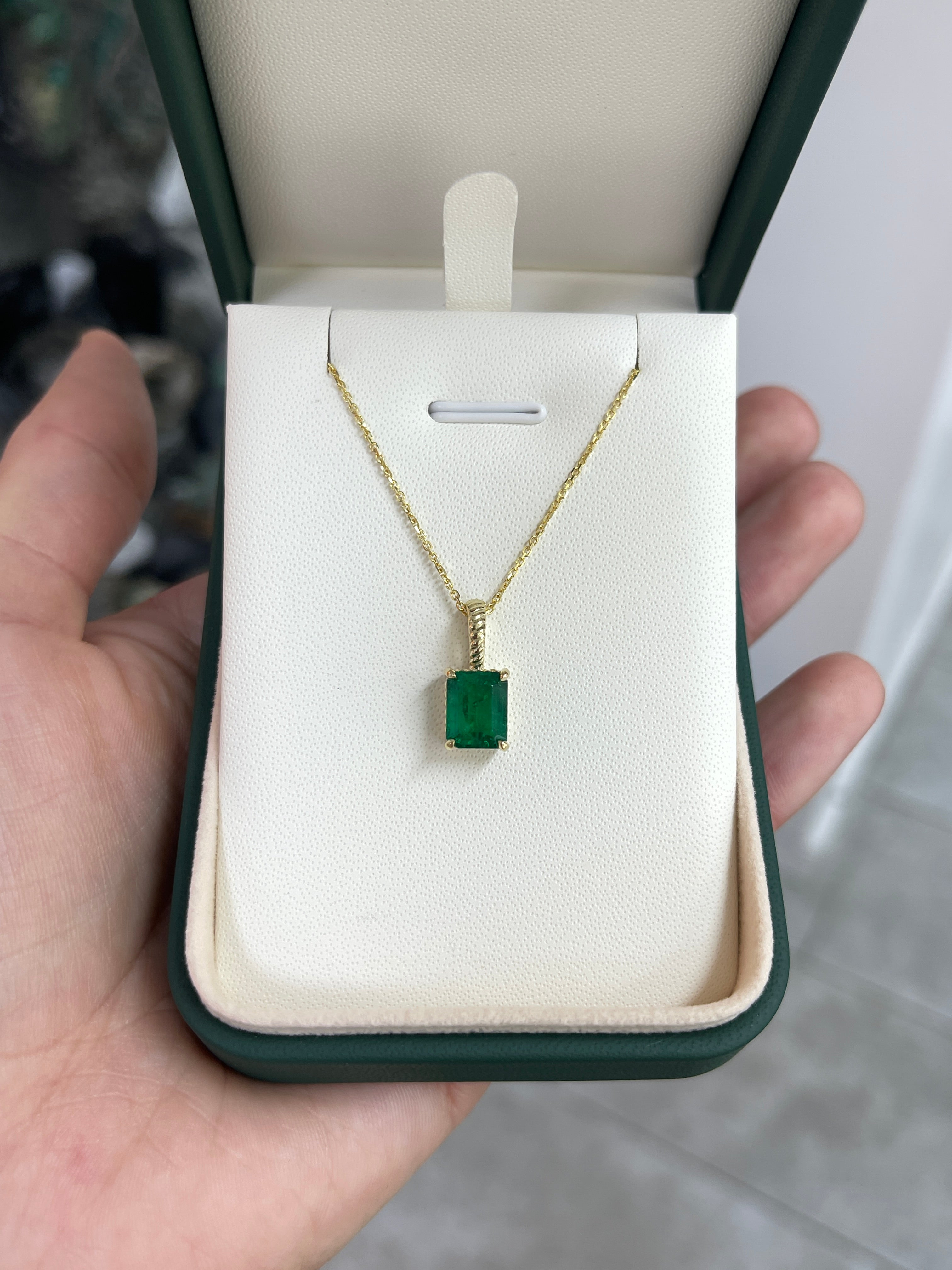 2.32ct 14K AAA+ Solitaire Emerald Rope Scroll Necklace