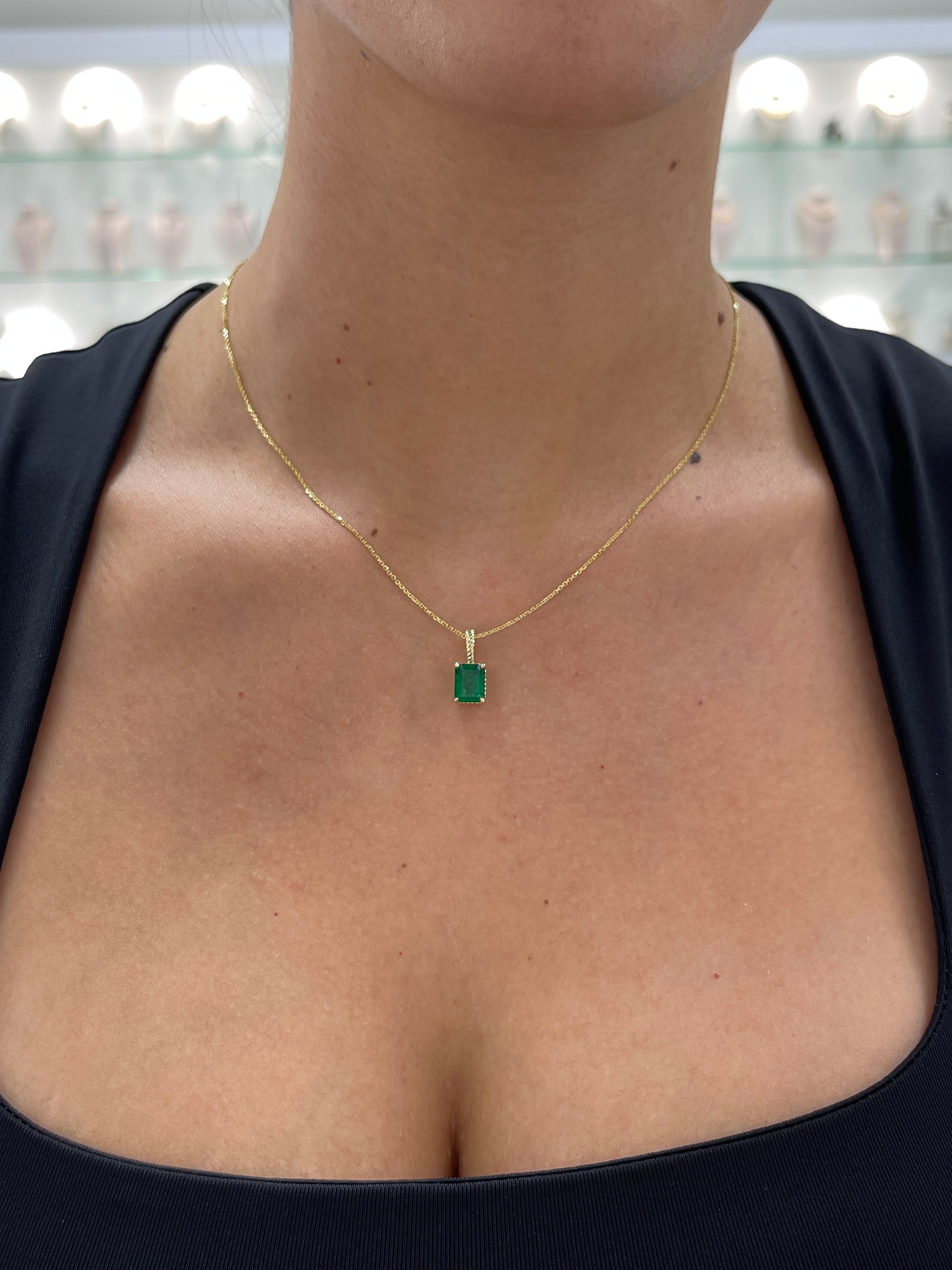 2.32ct 14K AAA+ Solitaire Emerald Rope Scroll Necklace