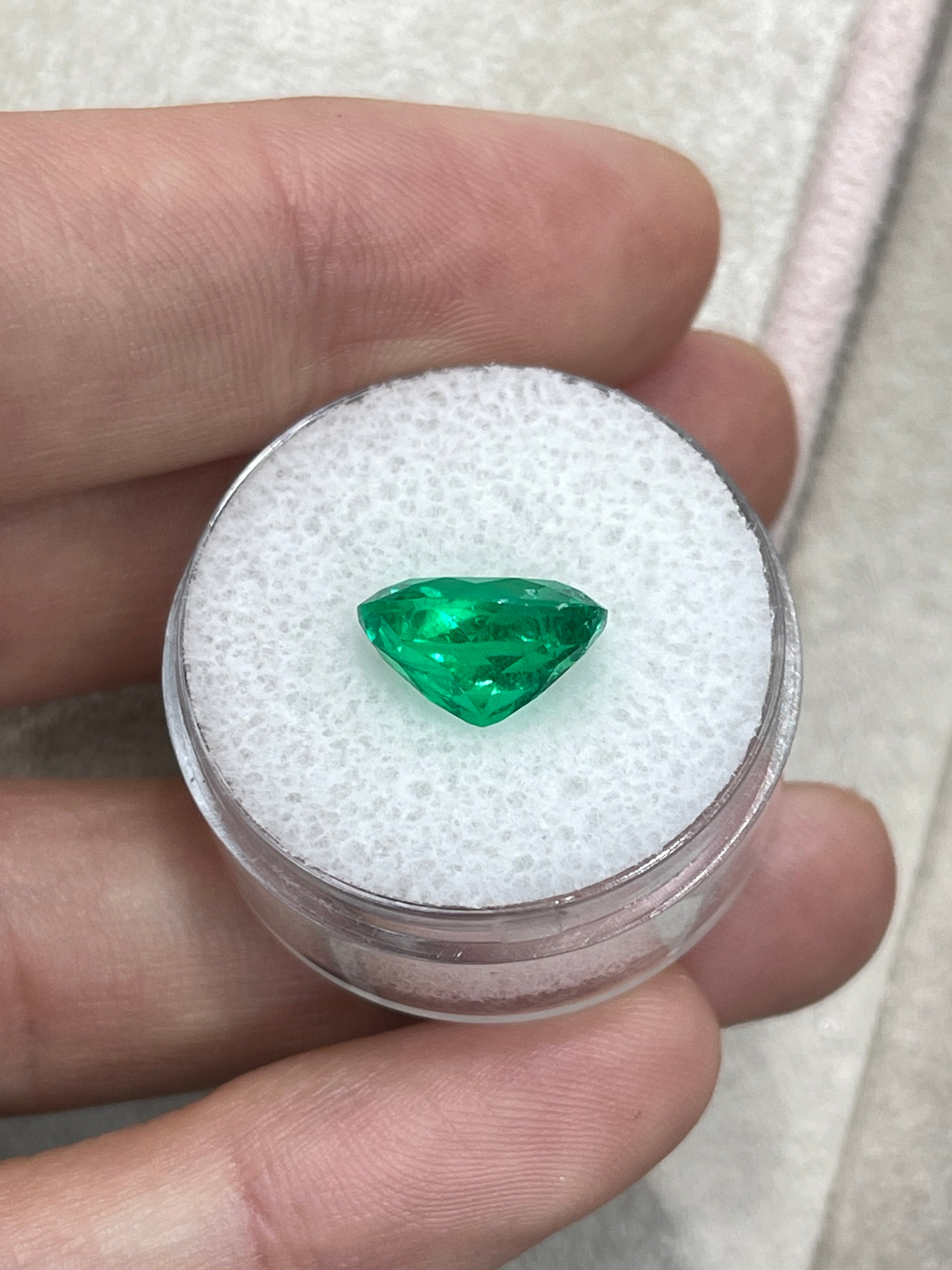 3.24 Carat AAA+ 11.4x8 Vivid Yellowish Green Oval Colombian Emerald