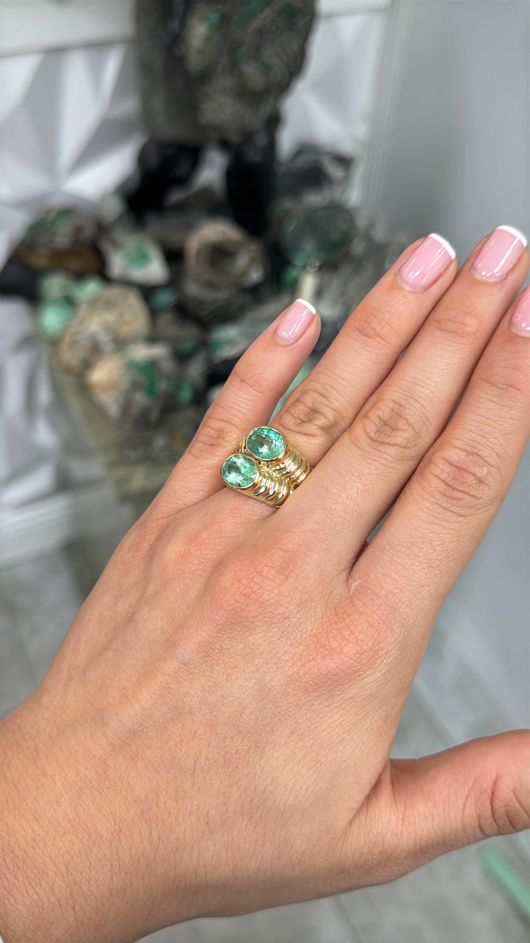 4.25tcw Minty Dualing Toi Et Moi oval Colombian Emeralds Ribbed Ring 14K