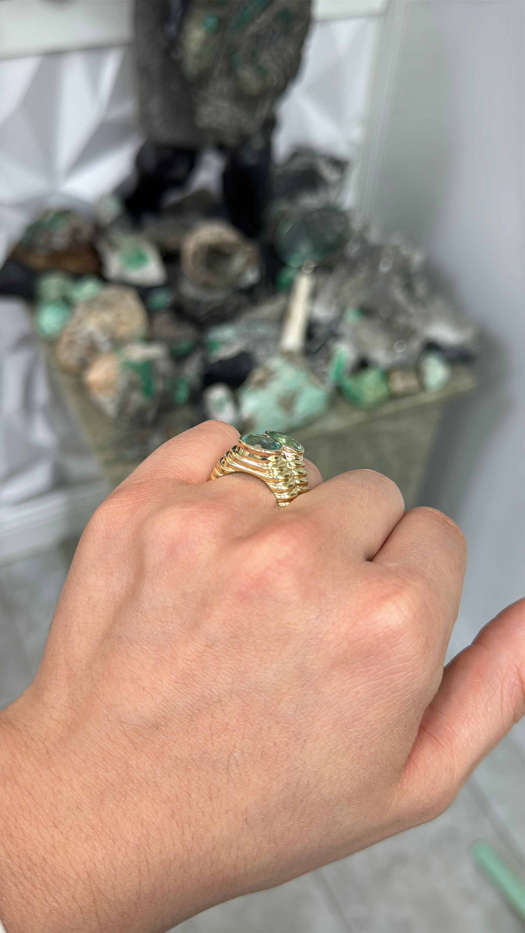 4.25tcw Minty Dualing Toi Et Moi oval Colombian Emeralds Ribbed Ring 14K