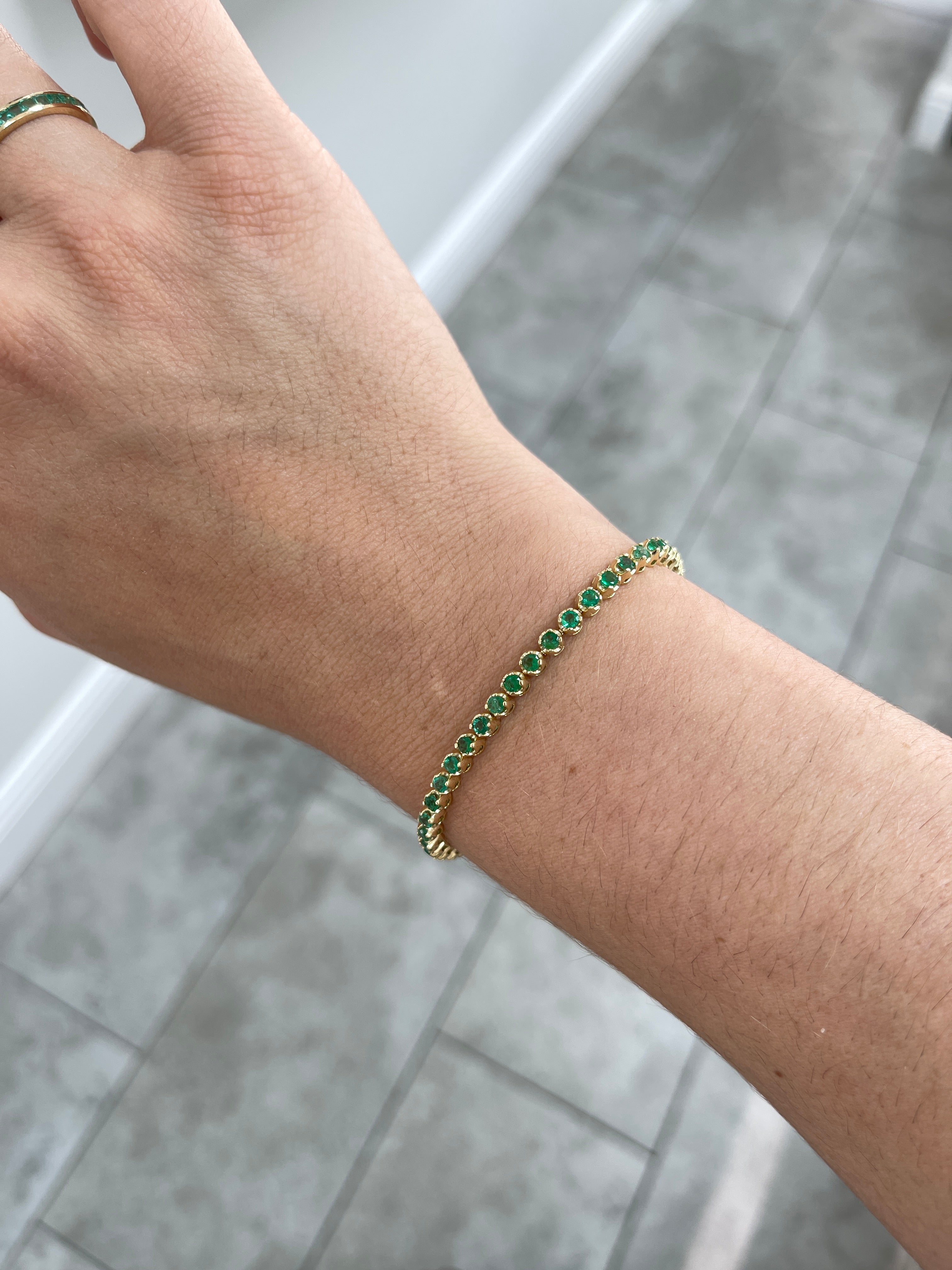 2.76tcw Medium Green Natural Round Emerald Tennis Bracelet 14K- 7 Inches