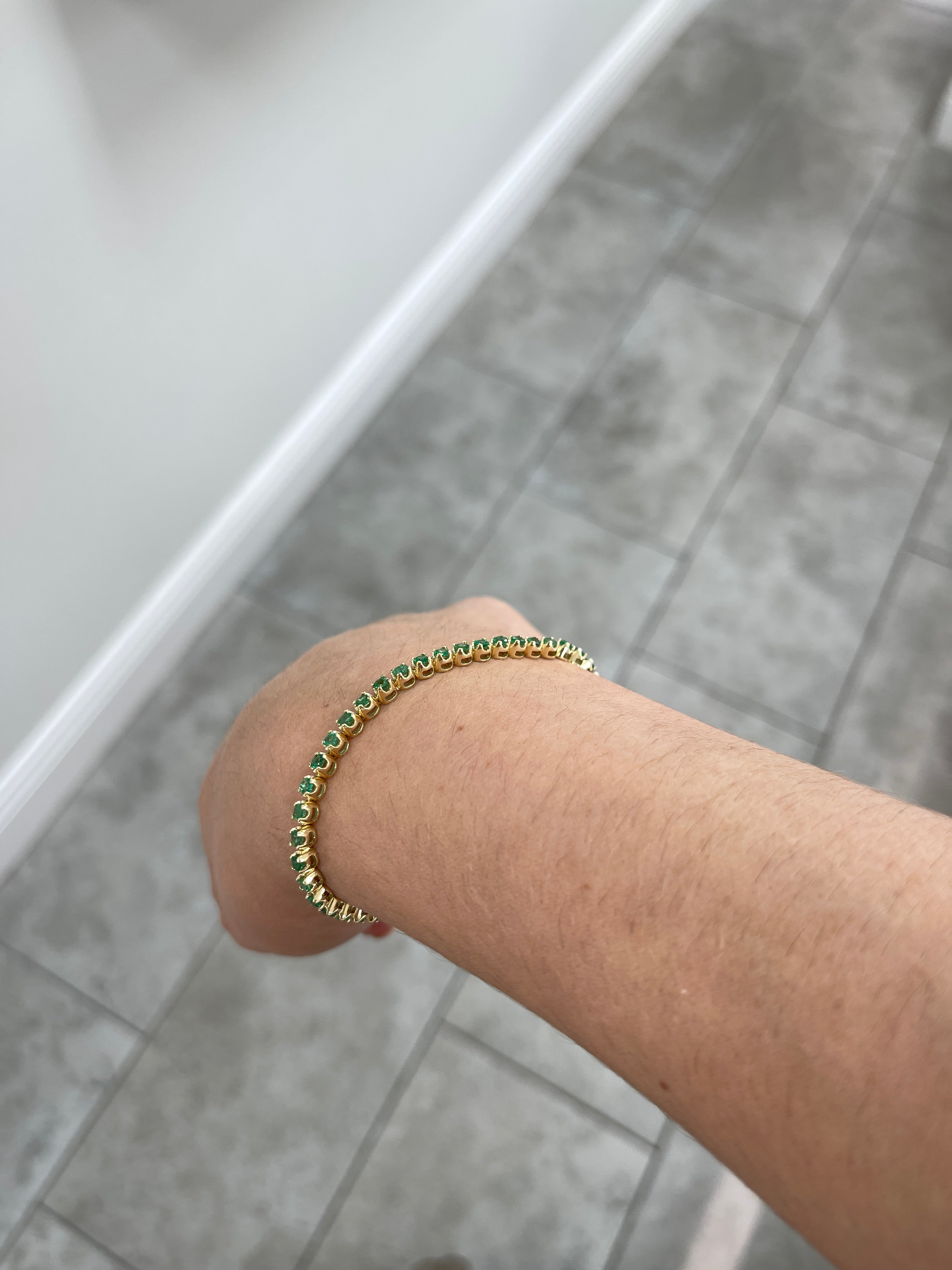 2.76tcw Medium Green Natural Round Emerald Tennis Bracelet 14K- 7 Inches
