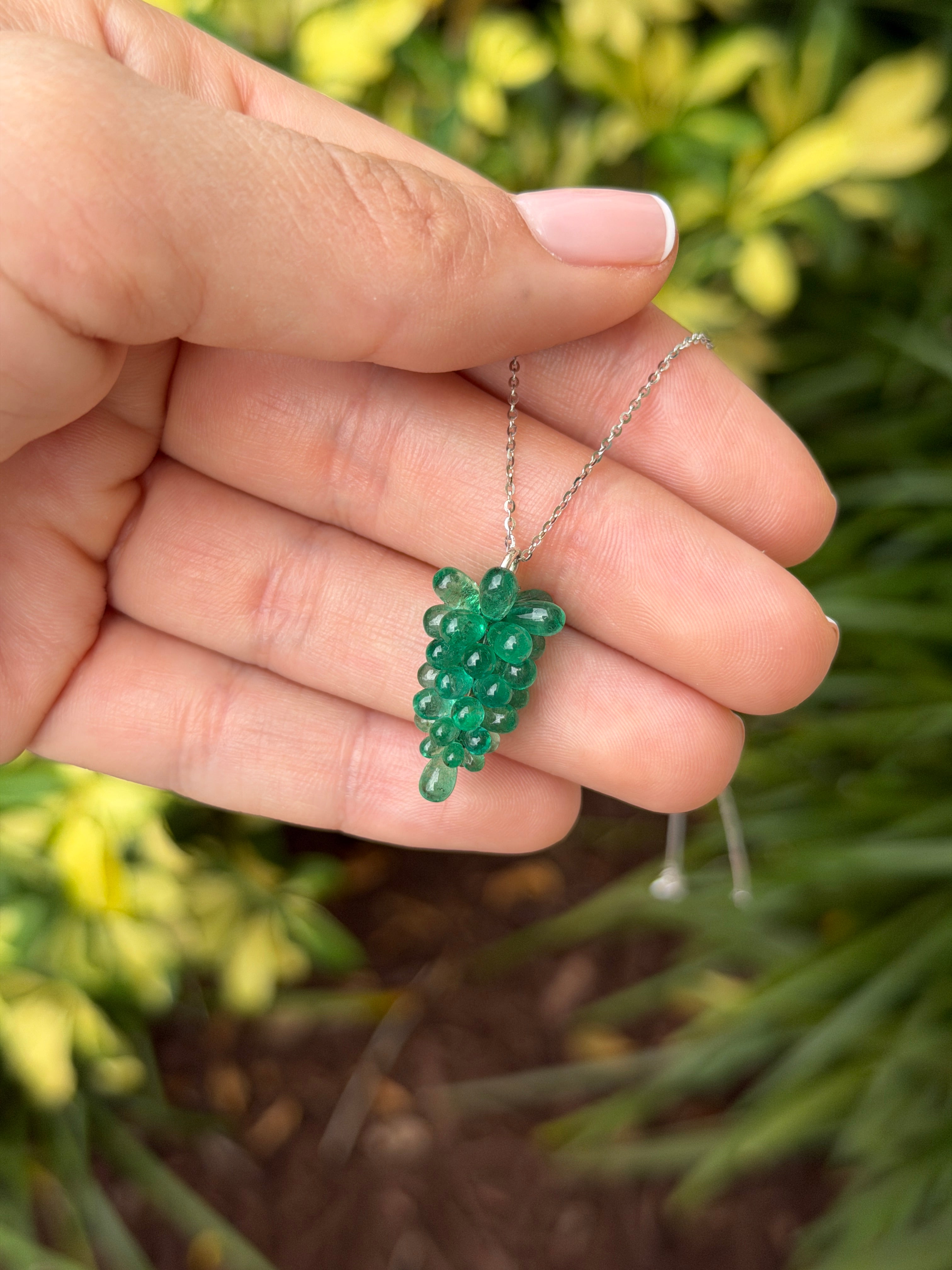 13tcw Emerald Grape Bunch 14K White Gold Necklace
