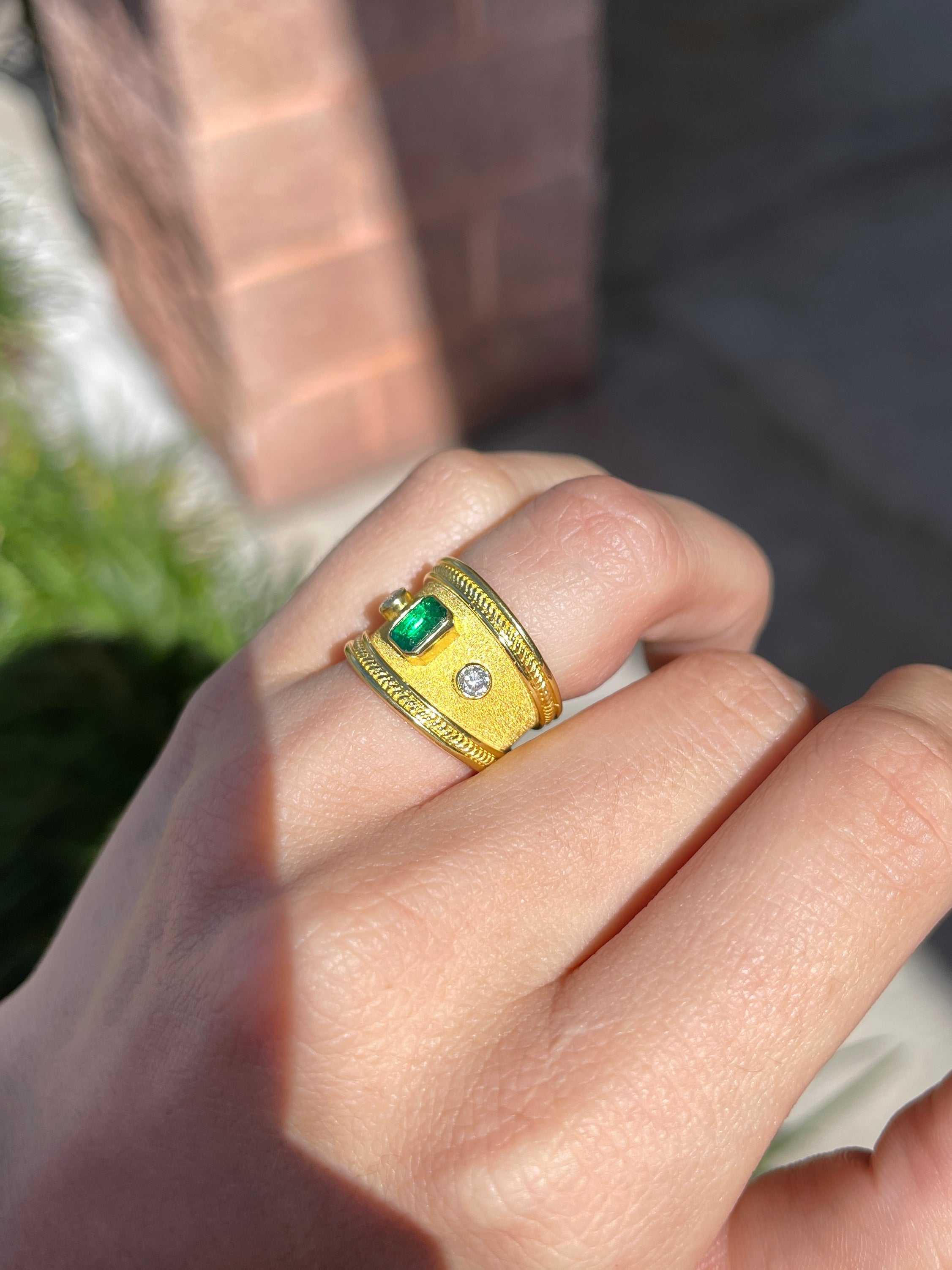 18K Byzantine Emerald & Diamond Three Stone Ring Size 6 - JR Colombian Emeralds