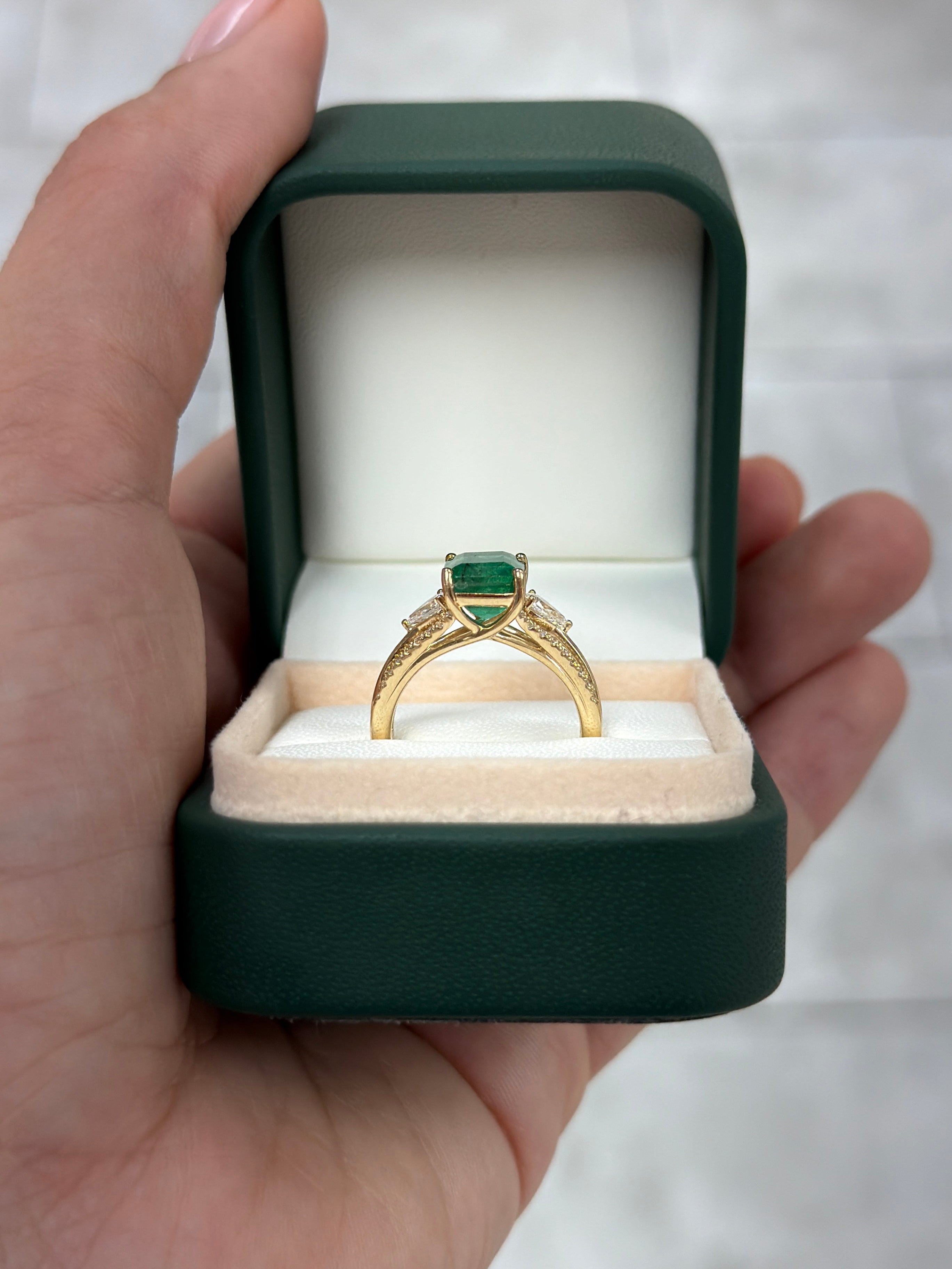 3.60tcw 14K Natural Emerald & Split Shank LAB Diamond Ring
