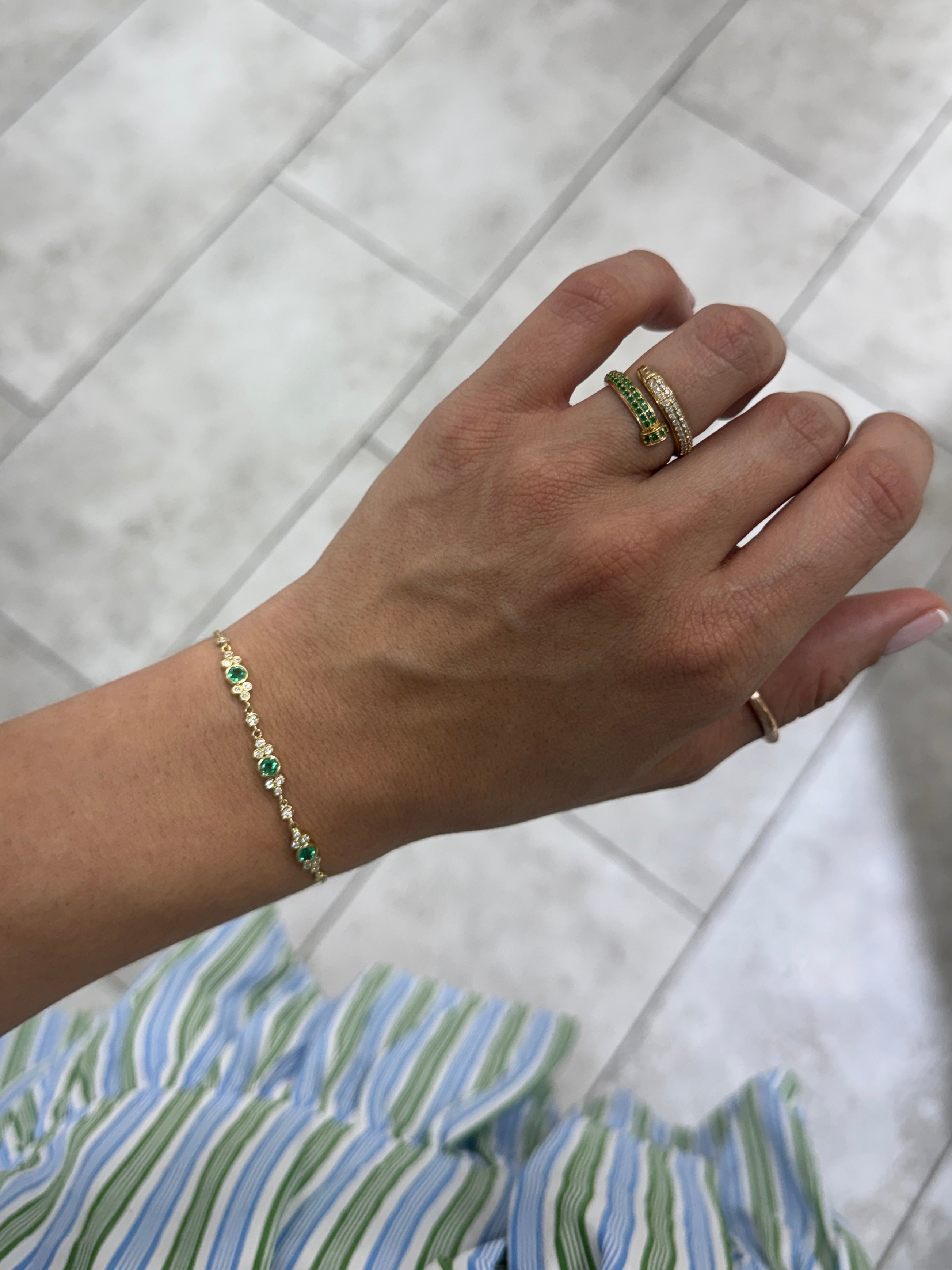 0.75tcw 14K Natural Round Emerald & Diamond Bezel Set Constellation Bracelet