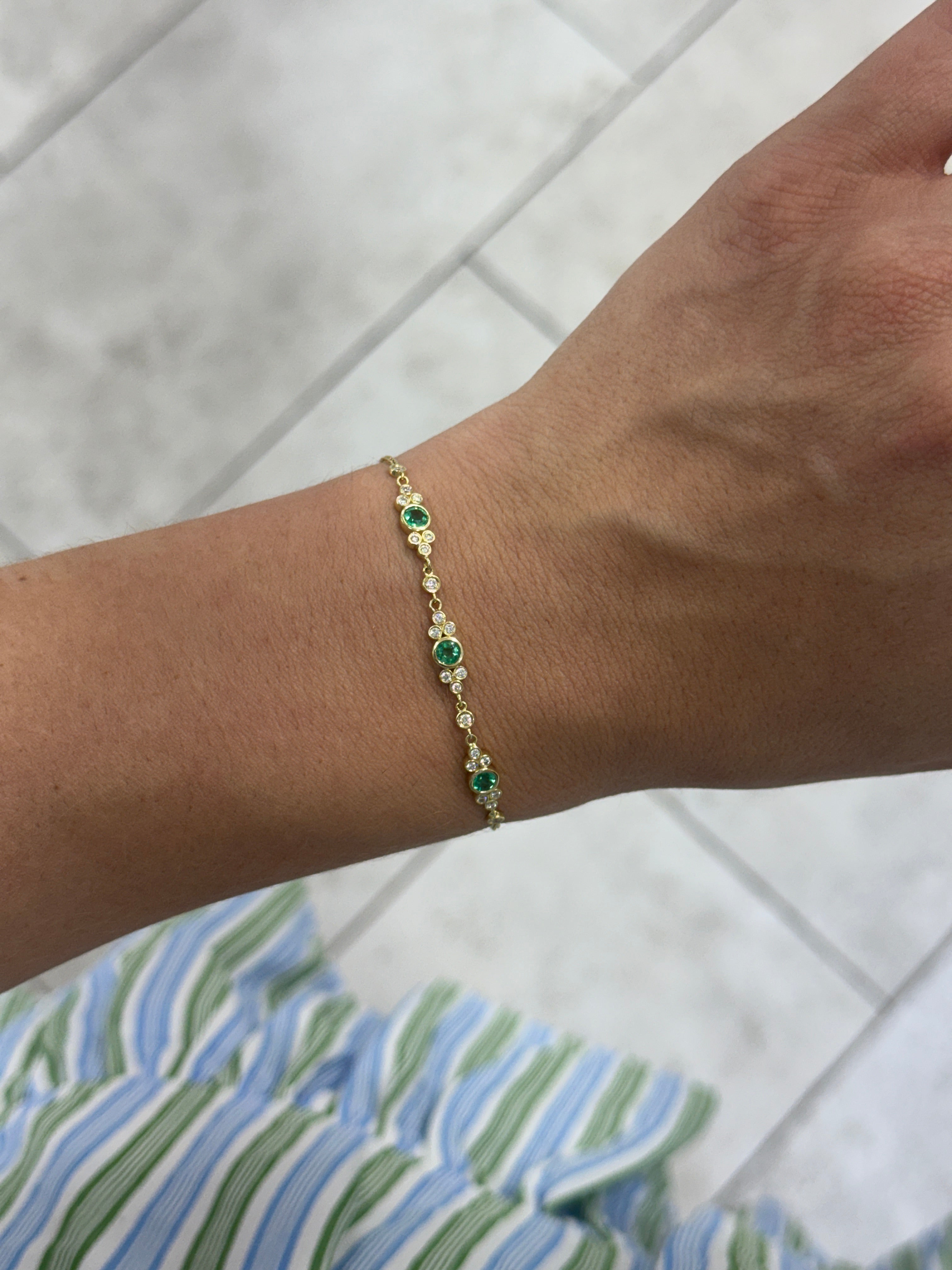0.75tcw 14K Natural Round Emerald & Diamond Bezel Set Constellation Bracelet