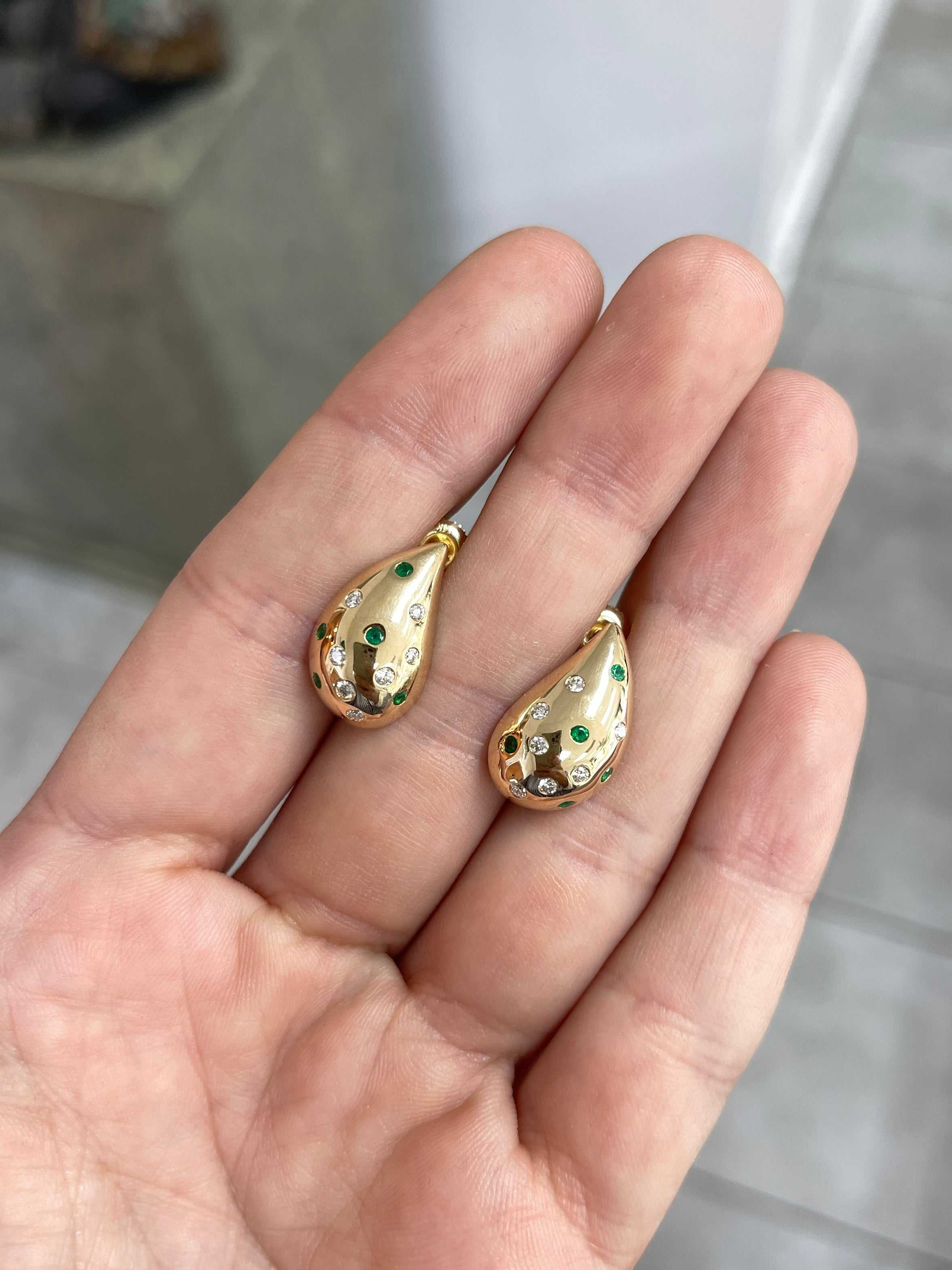 0.53カラット エメラルド&ダイヤモンド ウォータードロップ型イヤリング 14K - JR コロンビア産エメラルド