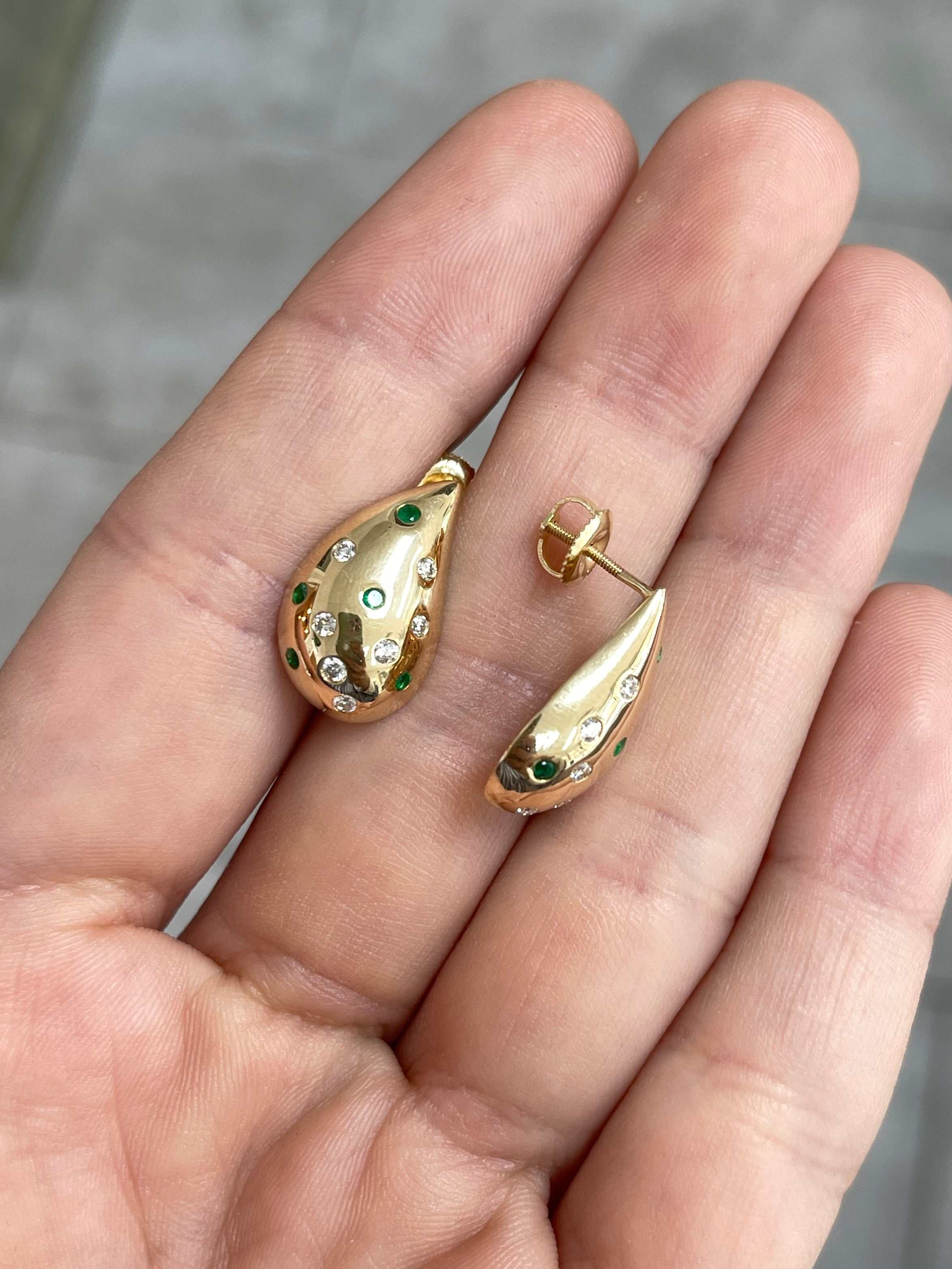 0.53カラット エメラルド&ダイヤモンド ウォータードロップ型イヤリング 14K - JR コロンビア産エメラルド