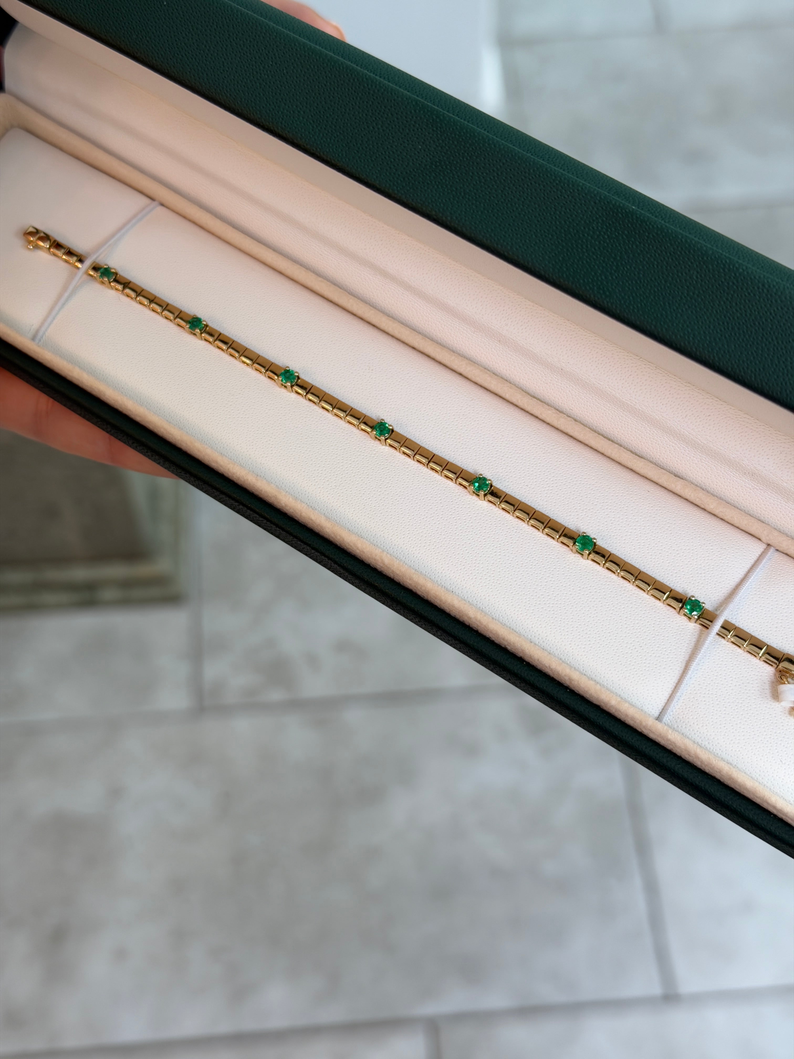 0.82tcw 14K Natural Medium Green Emerald Gold Bracelet 6.5"