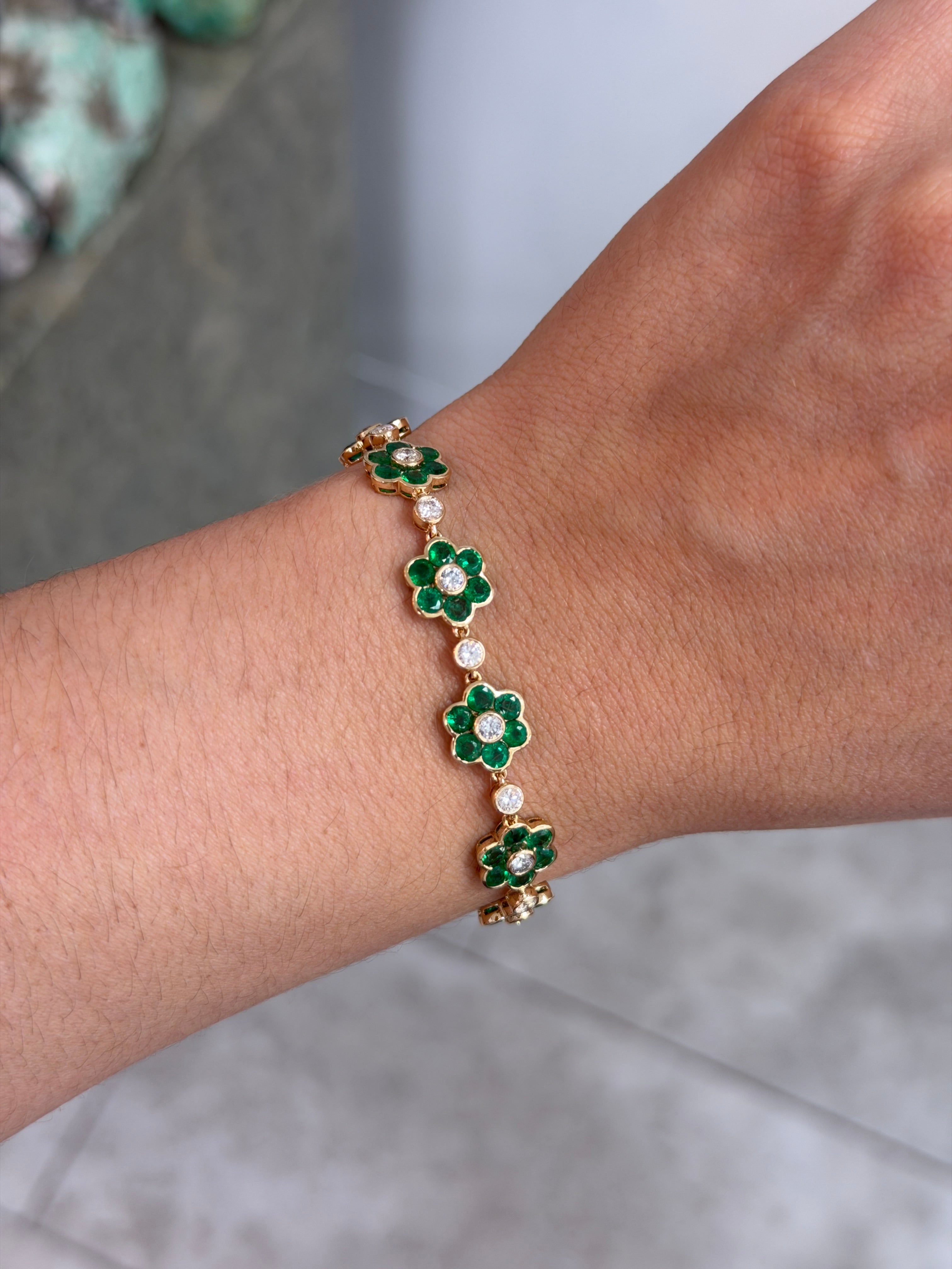 10.03tcw 14K Floral Natural Vivid Green Emerald & Diamond Bracelet 7"