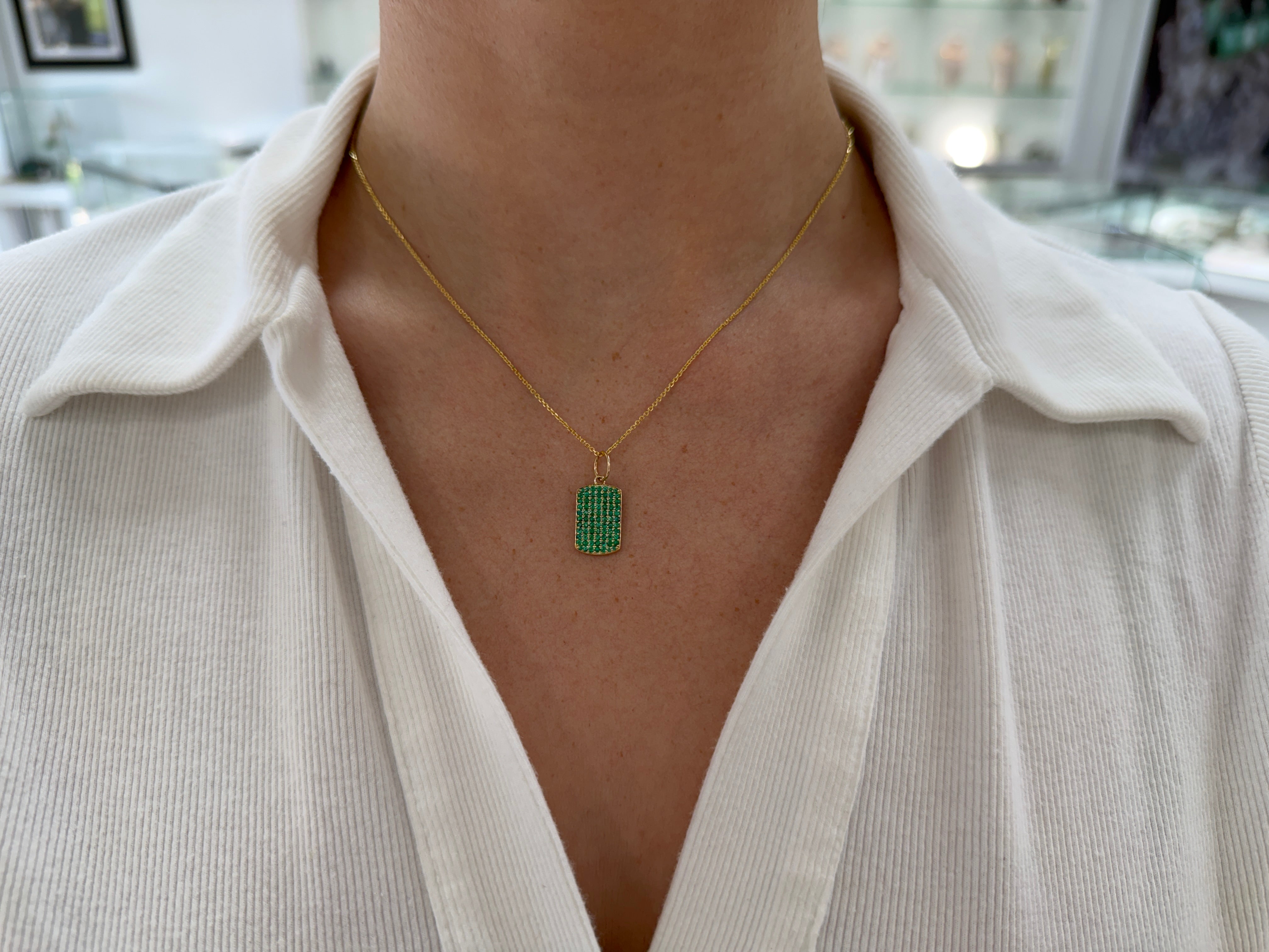 0.77tcw 14K Natural Vivid Green Emerald Plaque Charm Pendant Necklace